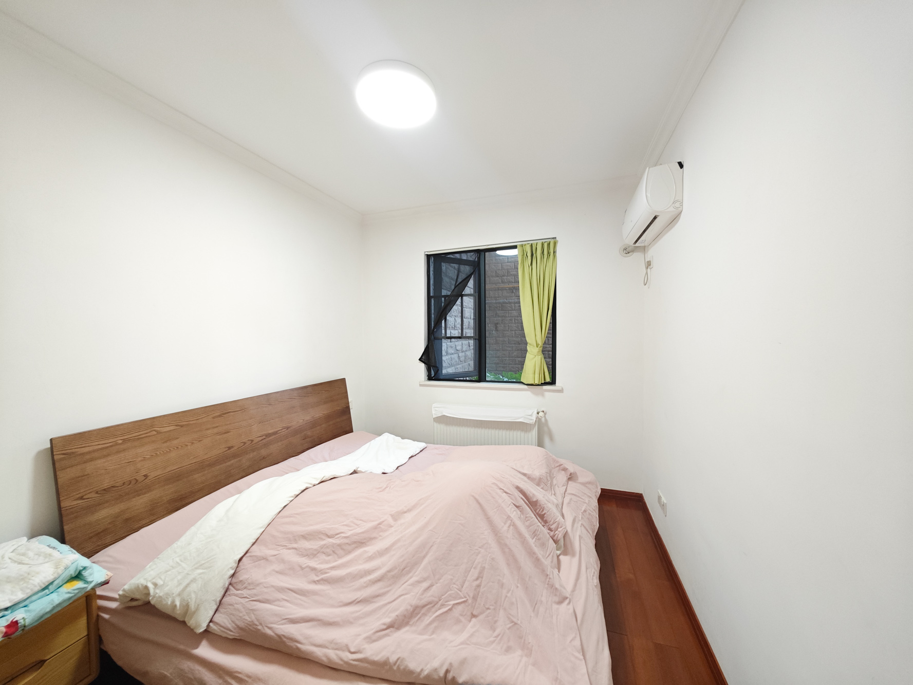 中建嘉和城  3室2厅2卫   120.00万卧室