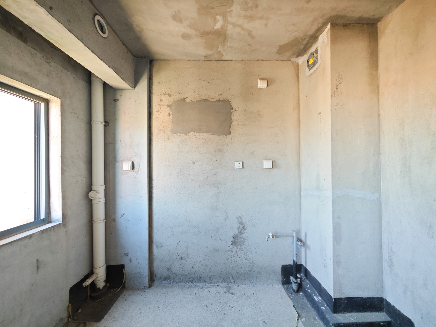 中建嘉和城  3室2厅2卫   89.00万厨房
