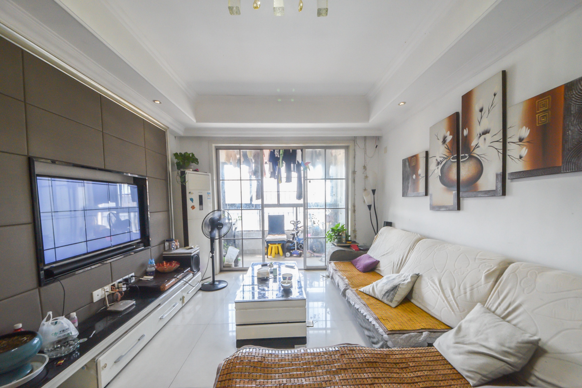 都市兰亭 3室2厅1卫 75.8万 都市兰亭 3室2厅1卫 75.8万客厅