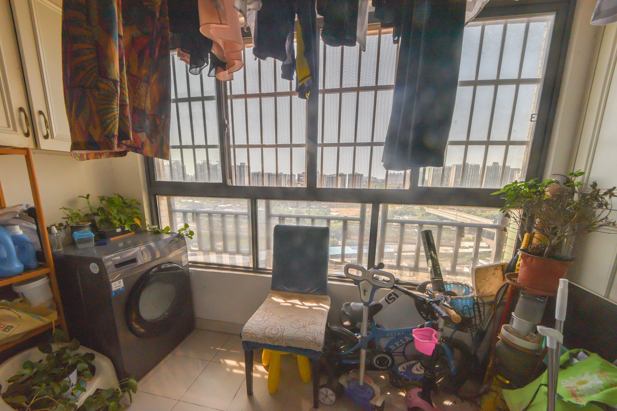 都市兰亭 3室2厅1卫 75.8万 都市兰亭 3室2厅1卫 75.8万阳台