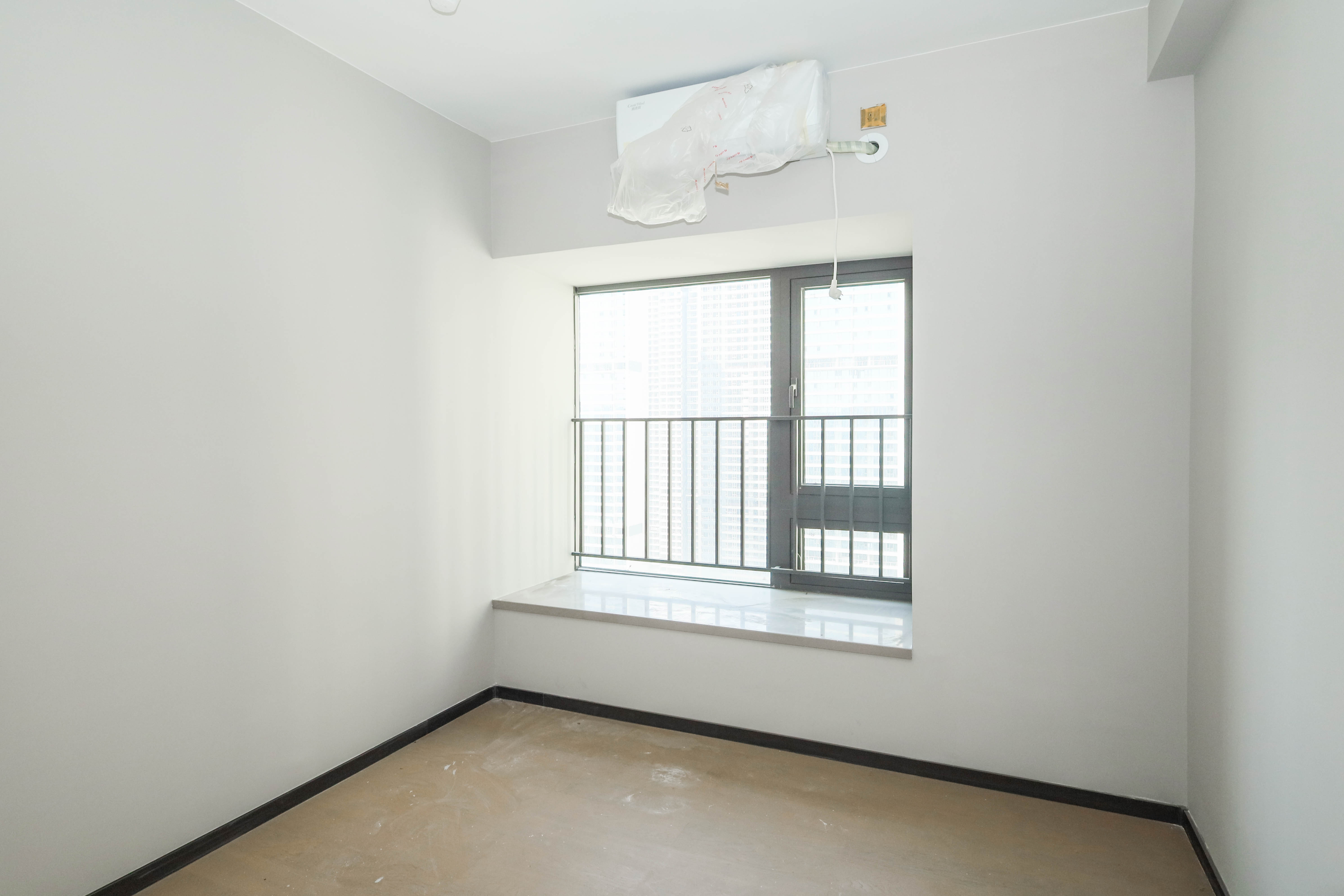 时代梅溪领峰  4室2厅2卫    169.0万 时代梅溪领峰  4室2厅2卫    169.0万卧室