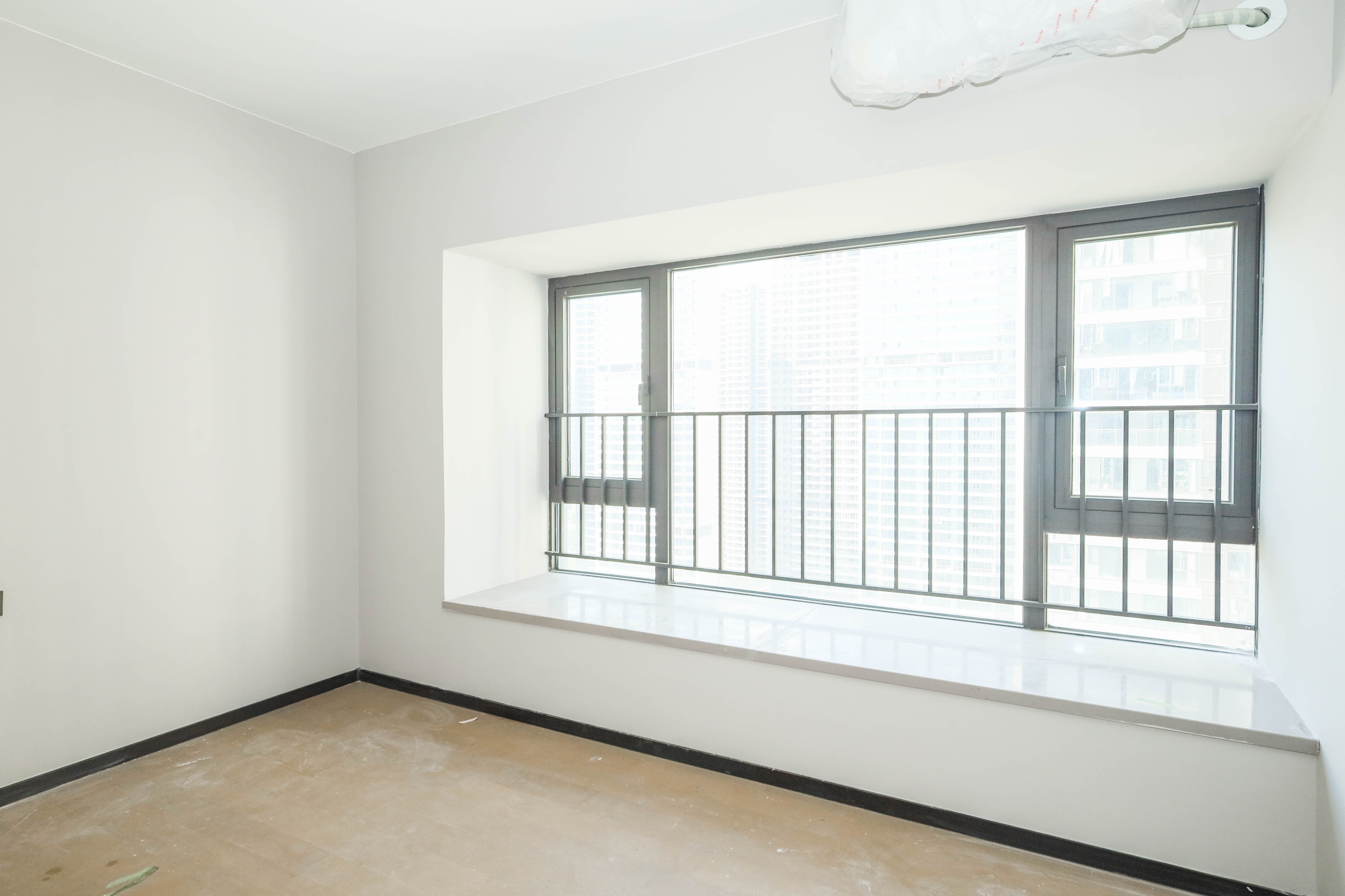 时代梅溪领峰  4室2厅2卫    169.0万 时代梅溪领峰  4室2厅2卫    169.0万卧室