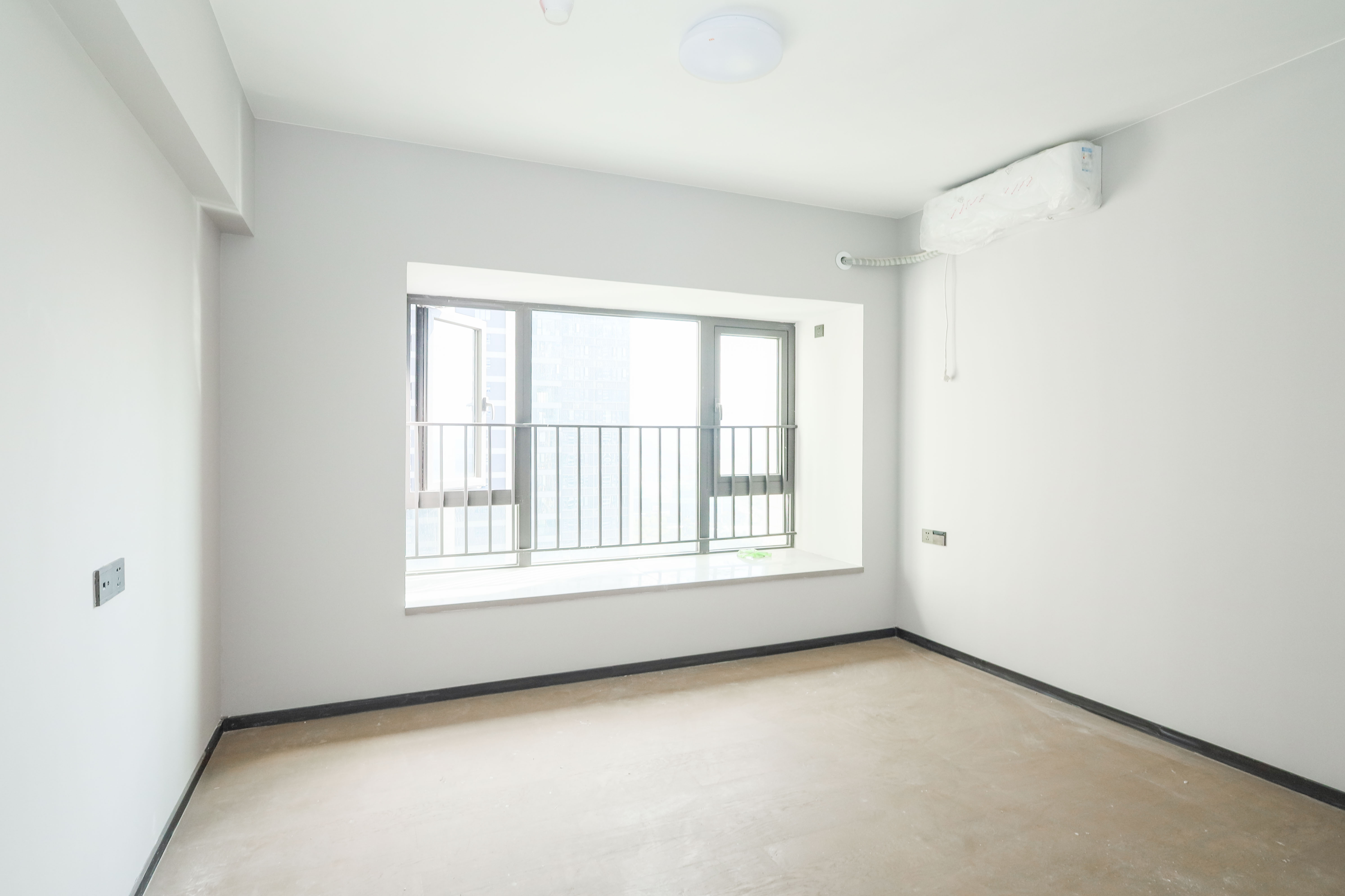 时代梅溪领峰  4室2厅2卫    169.0万 时代梅溪领峰  4室2厅2卫    169.0万卧室