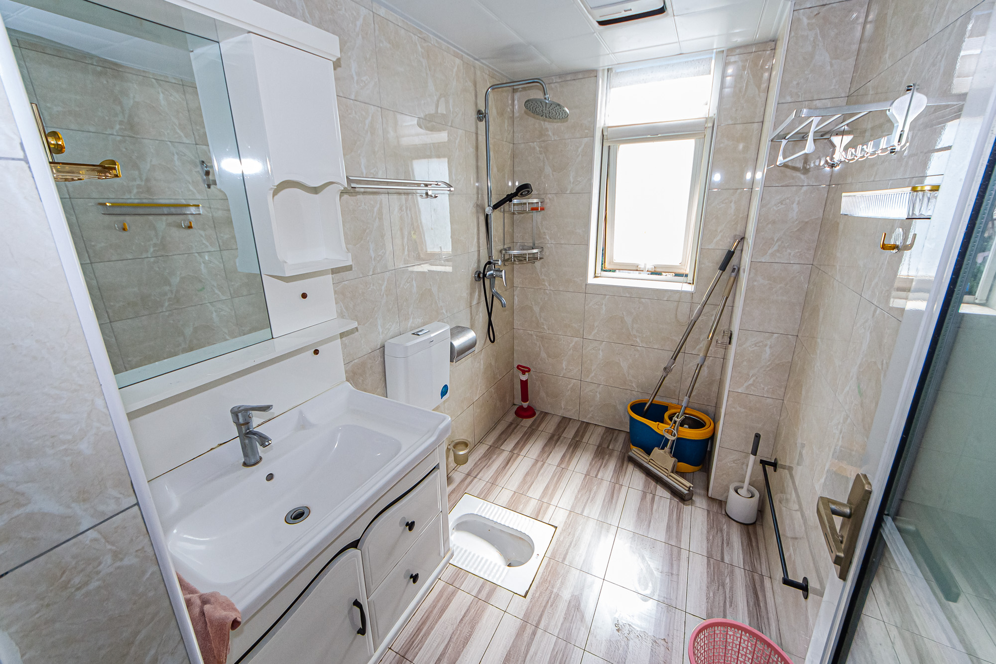 北辰三角洲C3区 3室2厅2卫 170.0万 北辰三角洲C3区 3室2厅2卫 170.0万卫生间