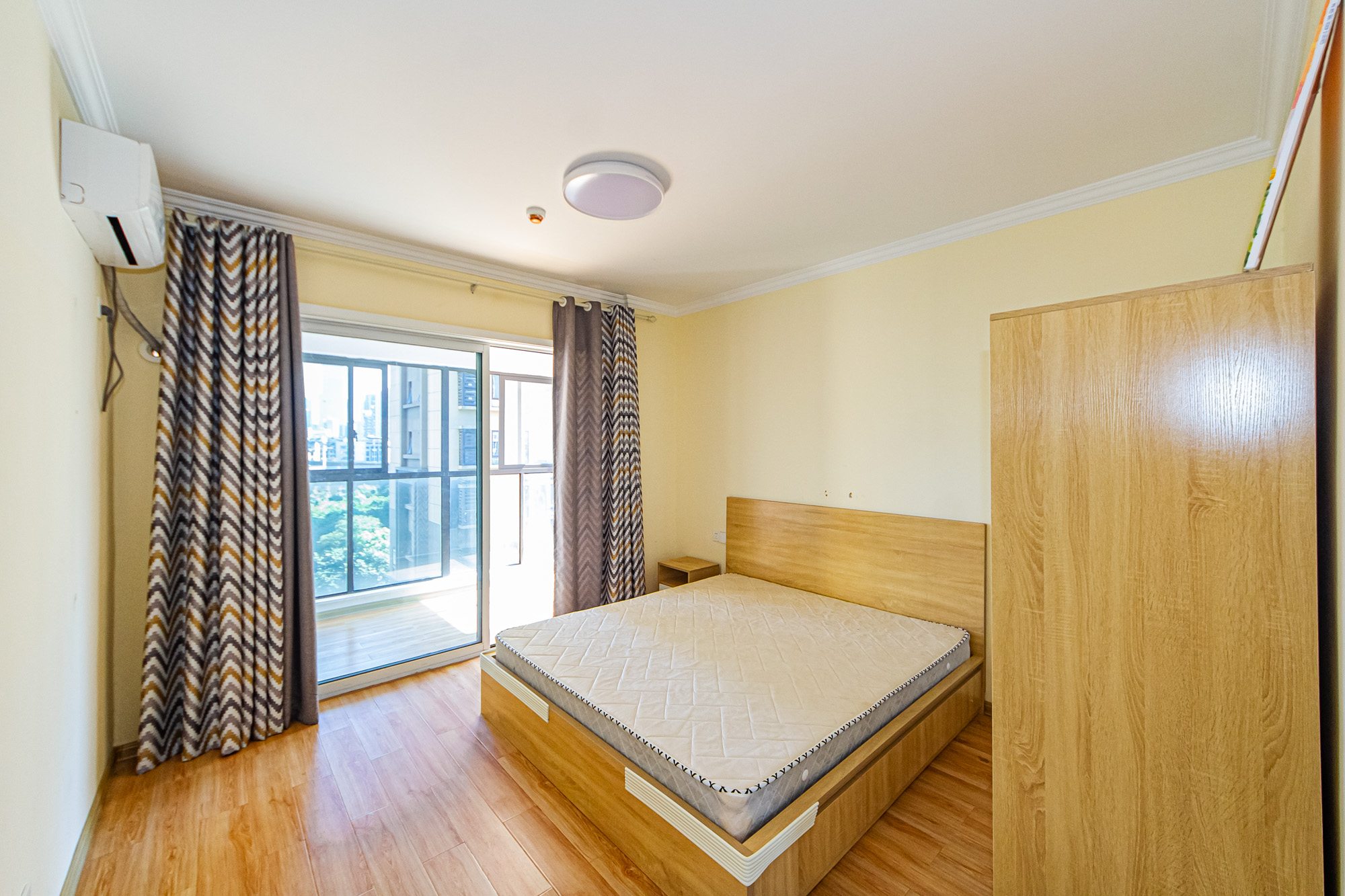 北辰三角洲C3区 3室2厅2卫 170.0万 北辰三角洲C3区 3室2厅2卫 170.0万卧室