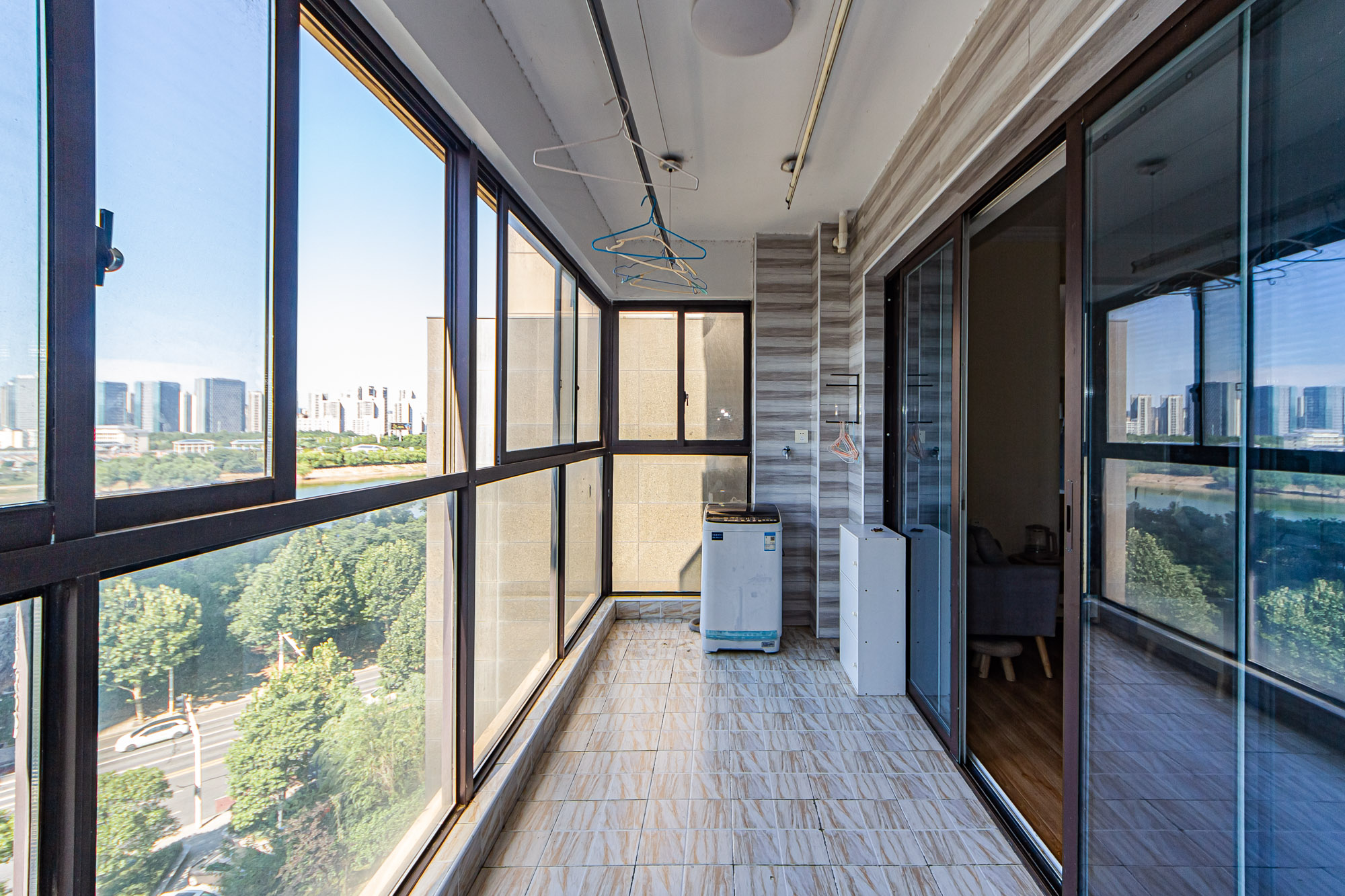 北辰三角洲C3区 3室2厅2卫 170.0万 北辰三角洲C3区 3室2厅2卫 170.0万阳台