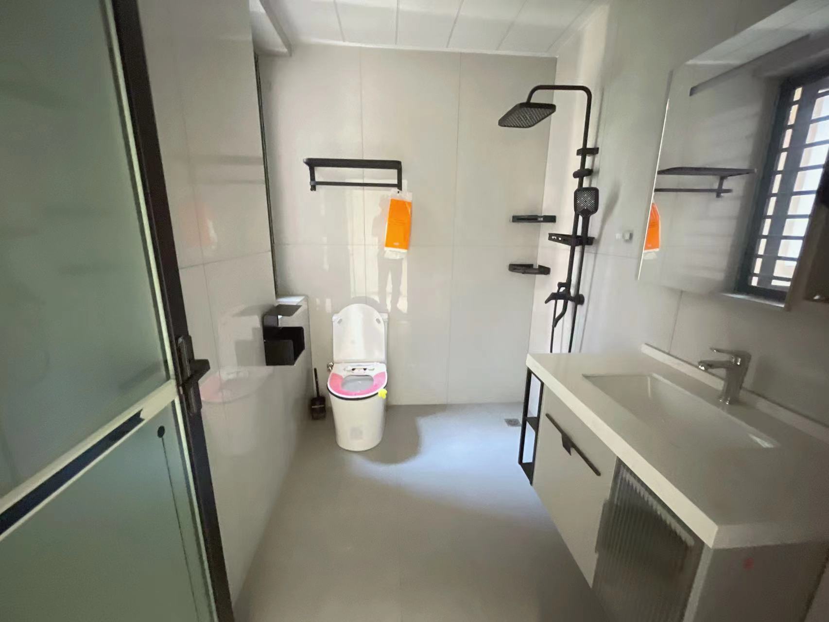 庐山春天二期曼城 3室2厅2卫 90.0万 庐山春天二期曼城 3室2厅2卫 90.0万室内图