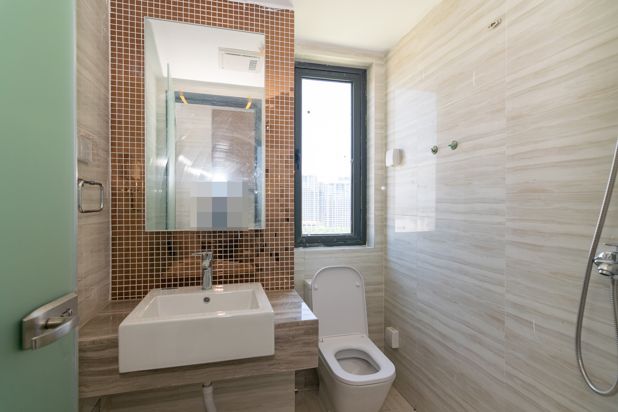 恒大时代广场 1室1厅1卫 27.0万 恒大时代广场 1室1厅1卫 27.0万卫生间