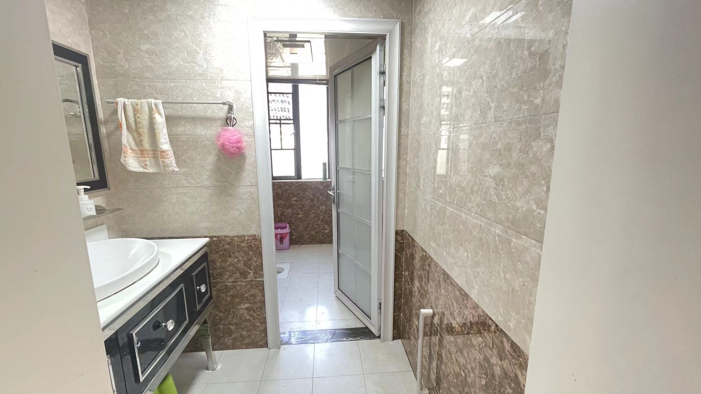 曼哈顿花园 3室2厅2卫 66.0万 曼哈顿花园 3室2厅2卫 66.0万室内图