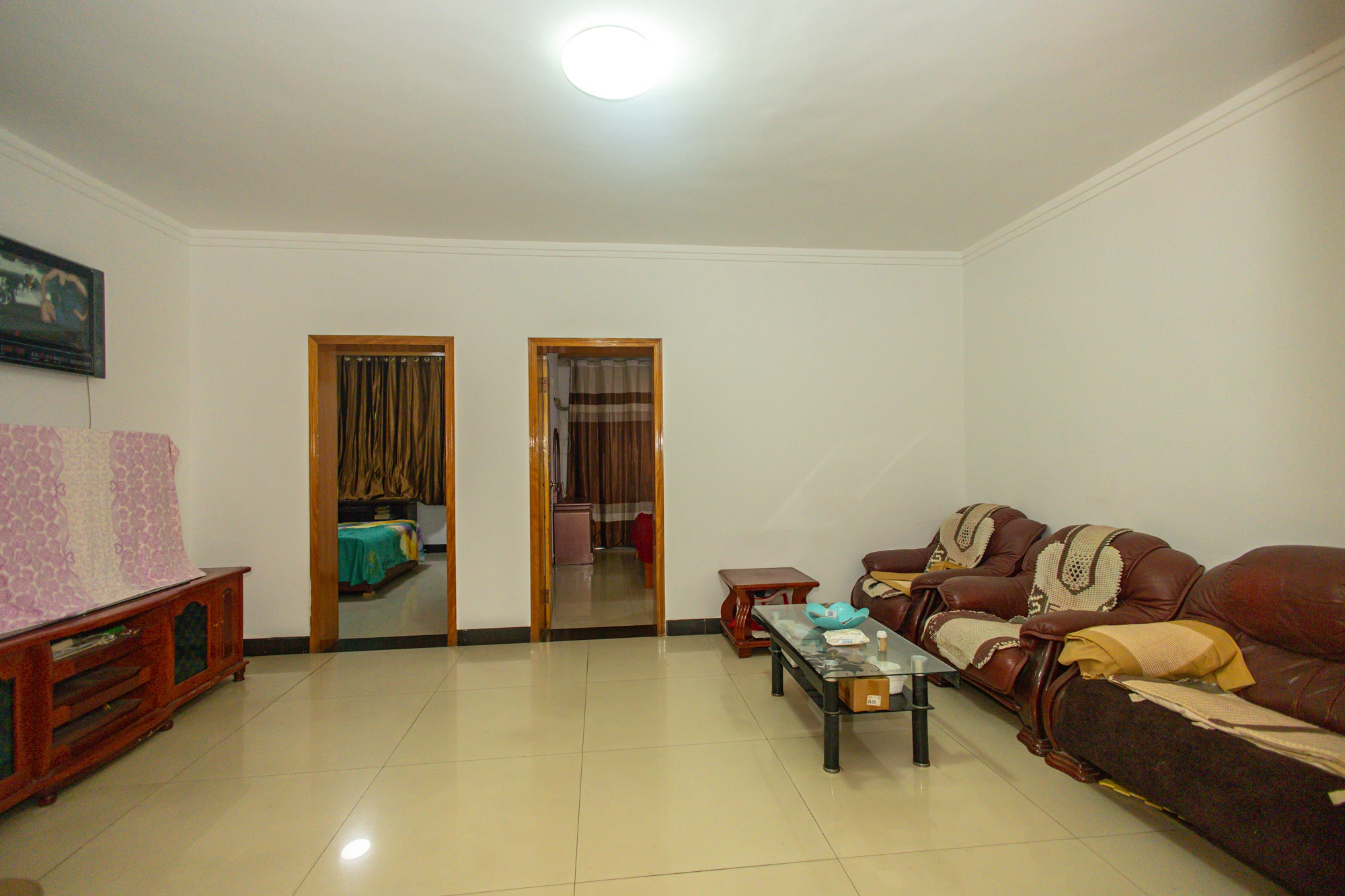 中南汽车世界  2室2厅1卫    38.8万 中南汽车世界  2室2厅1卫    38.8万客厅