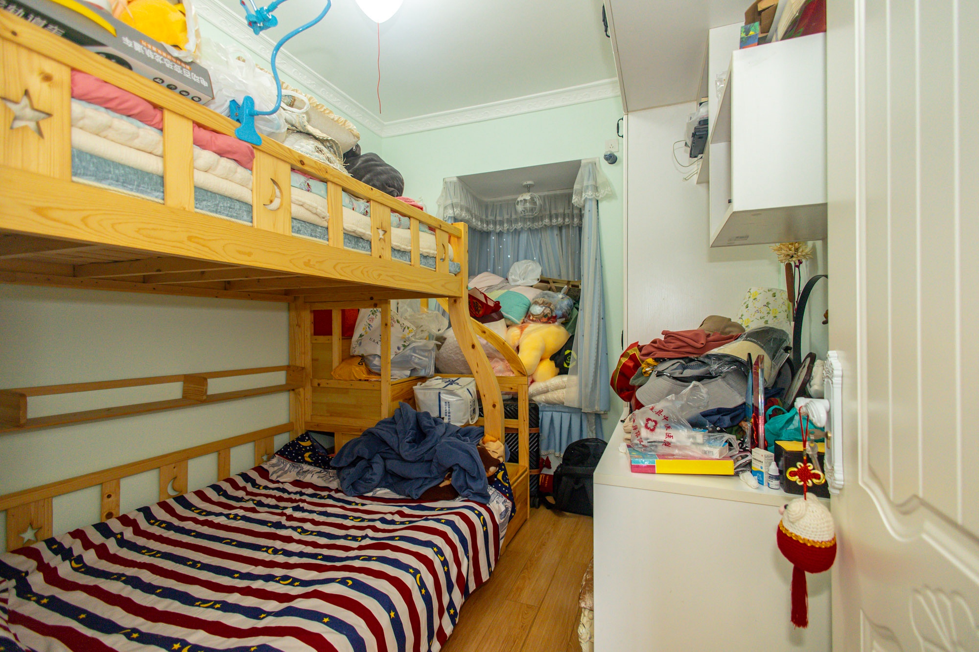 金科时代中心 3室1厅1卫 68.8万 金科时代中心 3室1厅1卫 68.8万卧室