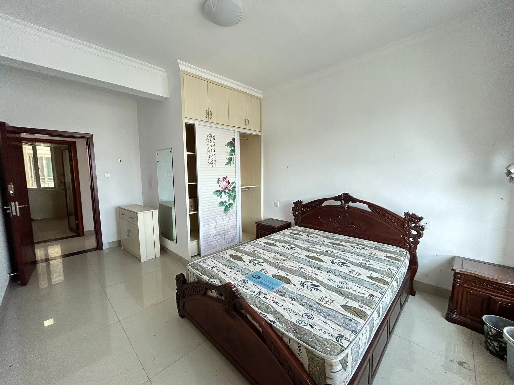 康馨佳园 3室2厅1卫 46.0万 康馨佳园 3室2厅1卫 46.0万室内图