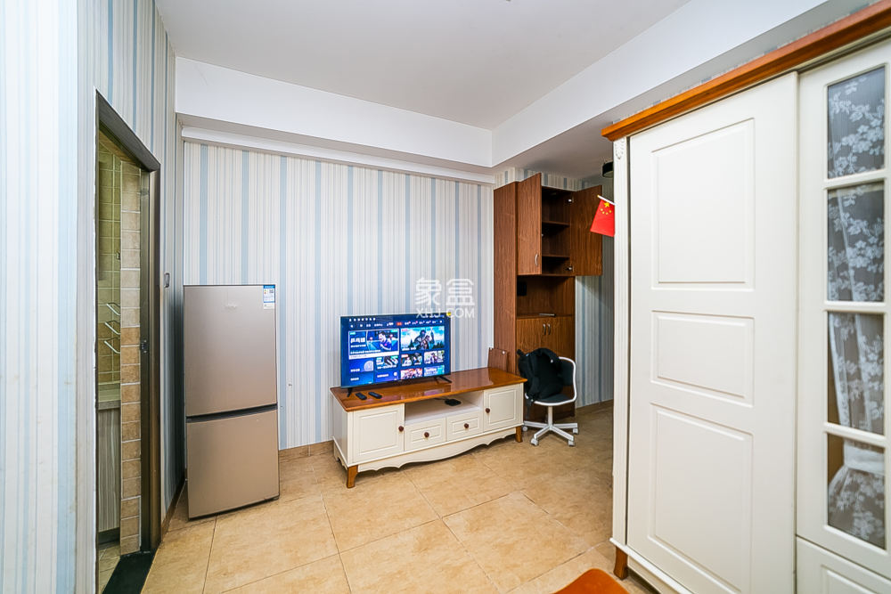 第六都（陆都小区）  1室1厅1卫    49.0万