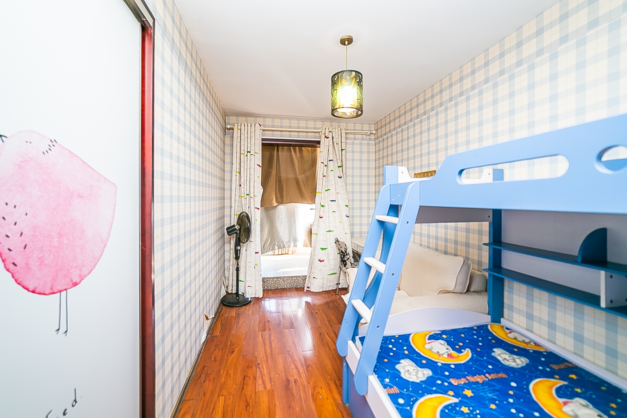 南国新城 2室2厅1卫 62.0万 南国新城 2室2厅1卫 62.0万卧室