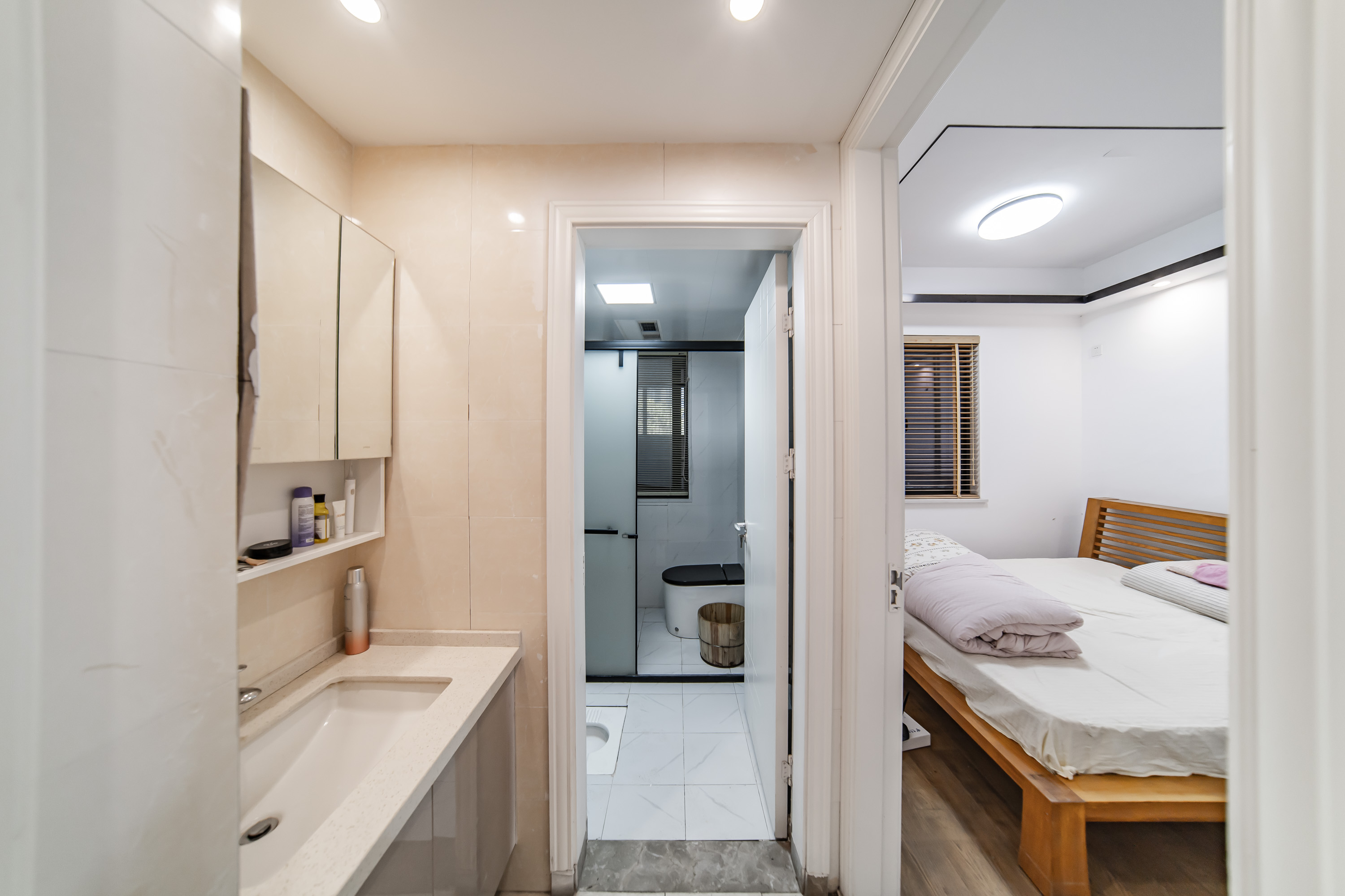 湘熙水郡(观澜海赋家园)  4室2厅2卫    180.0万 湘熙水郡(观澜海赋家园)  4室2厅2卫    180.0万卫生间