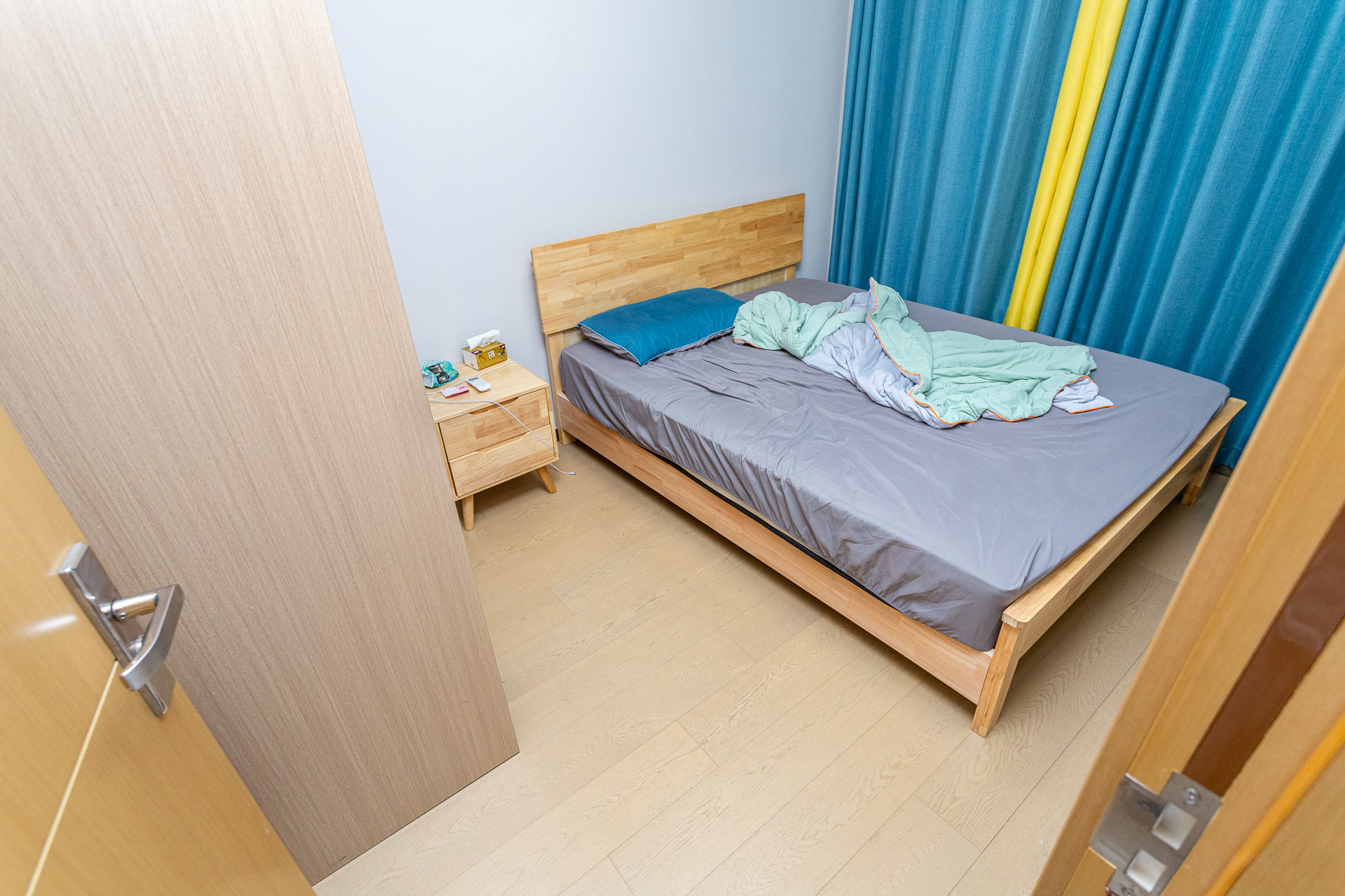 时代倾城四期  2室2厅1卫   82.00万卧室