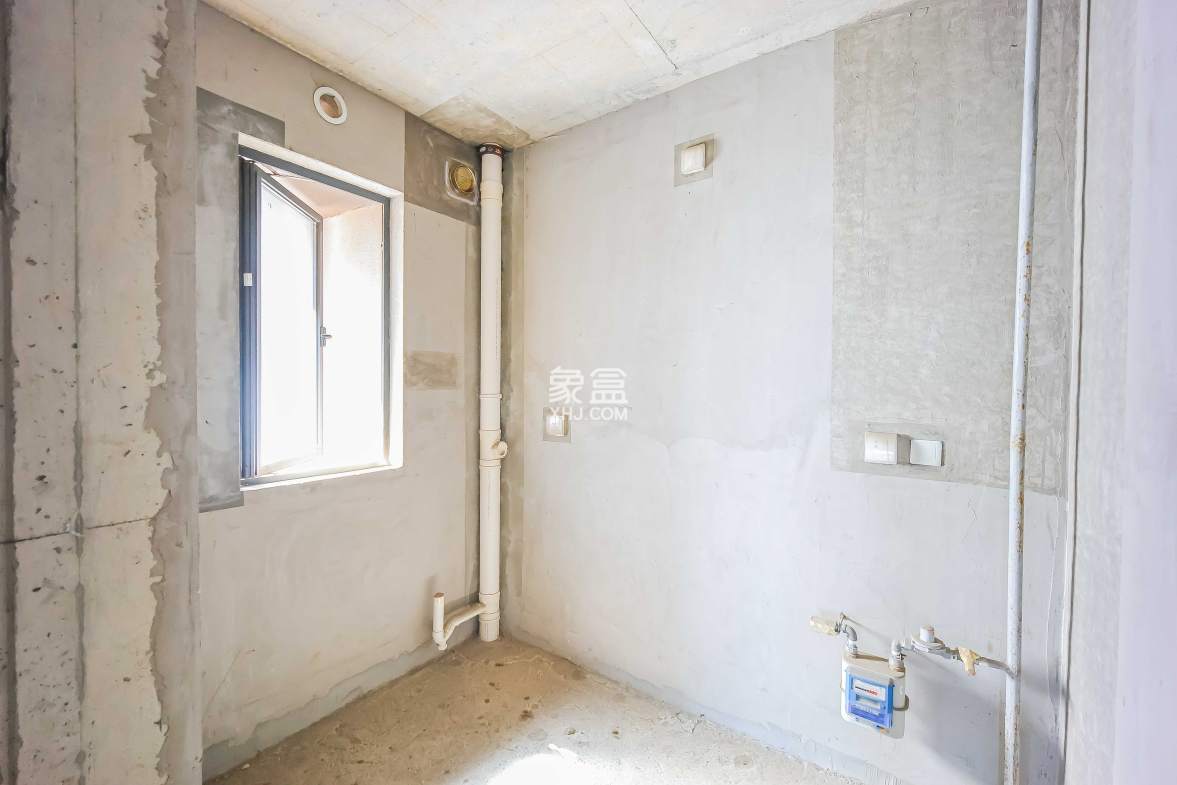 建发中央公园(建发美地)  2室2厅1卫    105.0万 建发中央公园(建发美地)  2室2厅1卫    105.0万厨房