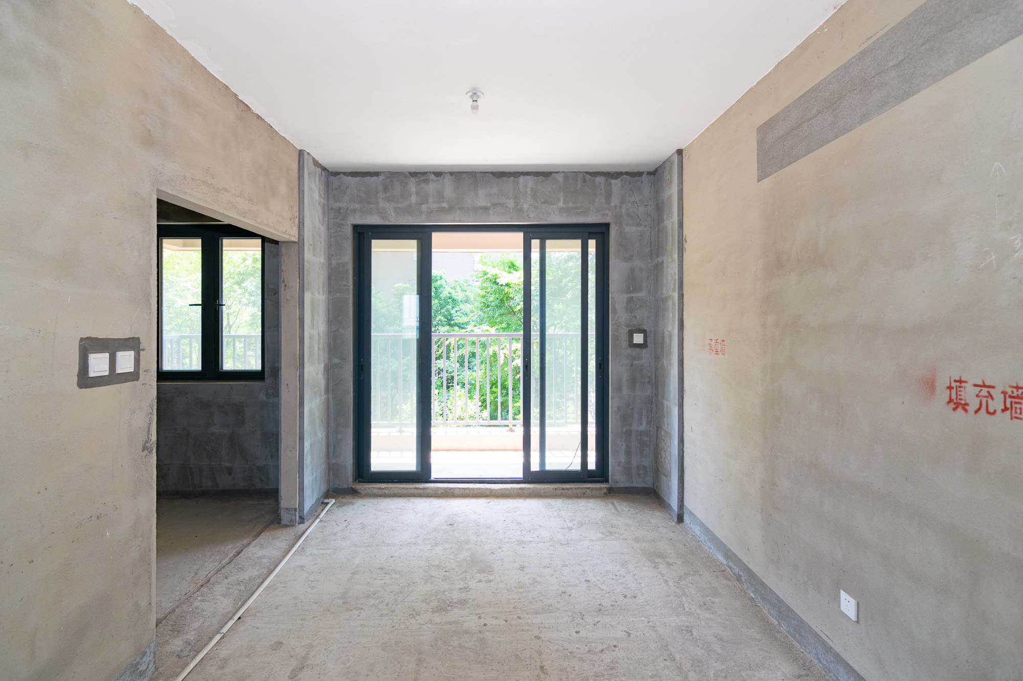 中粮观澜壹品 4室2厅2卫 135.0万 中粮观澜壹品 4室2厅2卫 135.0万客厅