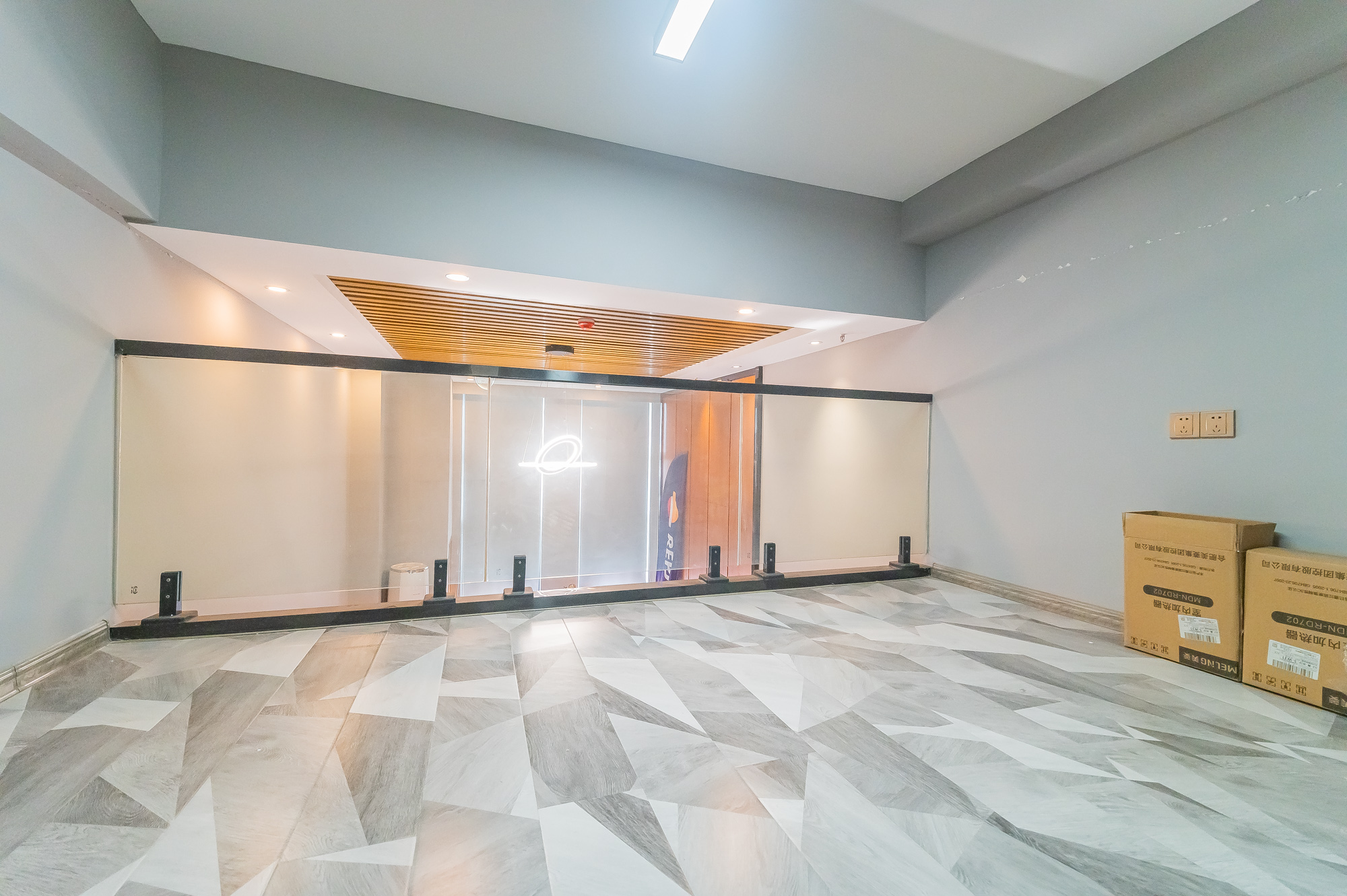 华润置地广场二期  1室1厅1卫    35.0万 华润置地广场二期  1室1厅1卫    35.0万卧室