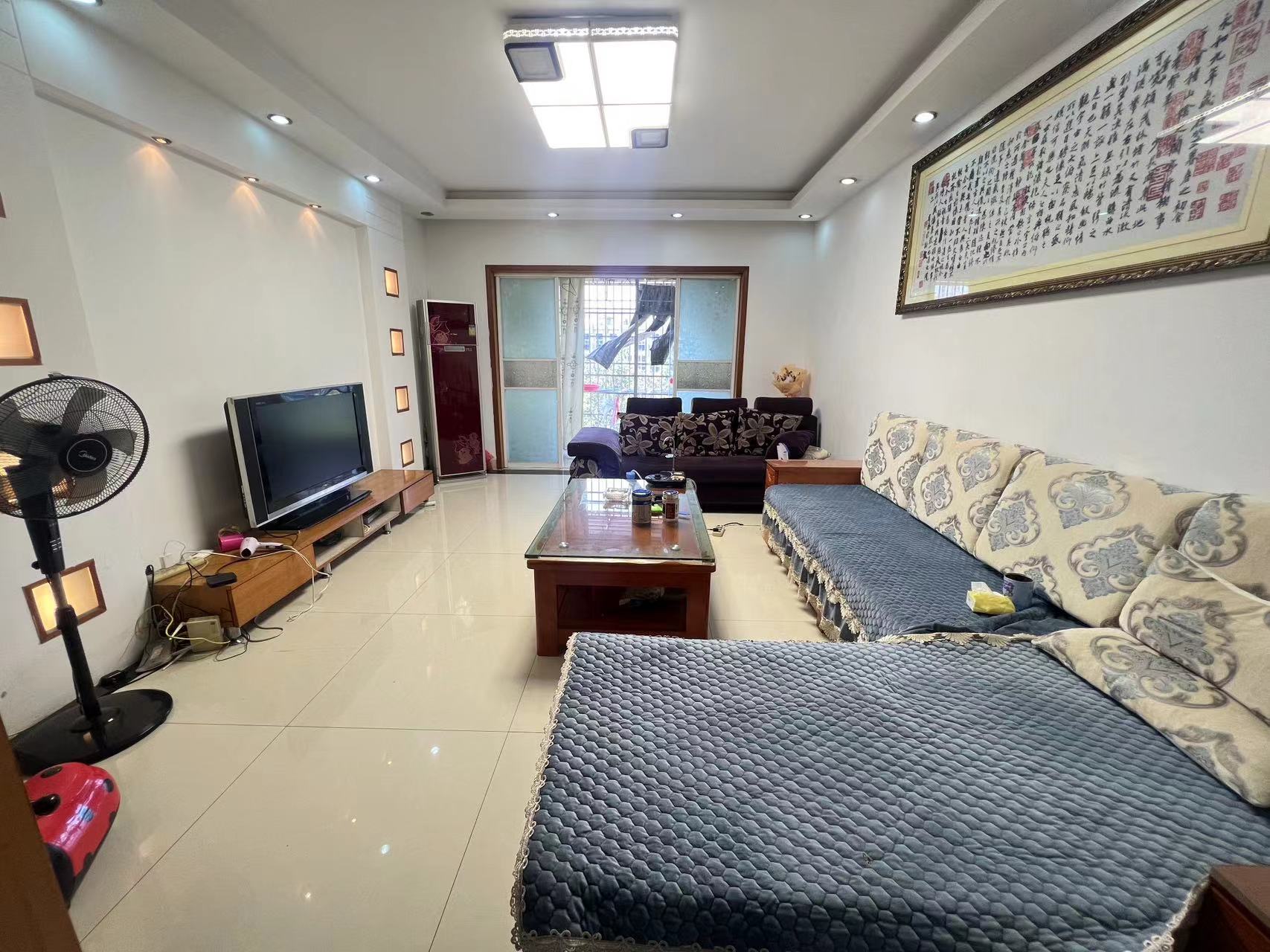 顺鑫佳园 3室2厅2卫 79.80万 顺鑫佳园 3室2厅2卫 79.80万室内图