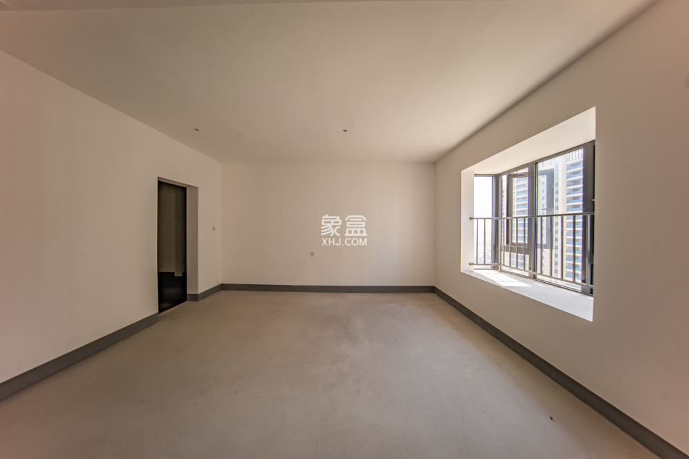 建投象山國際  4室2廳2衛(wèi)   150.00萬
