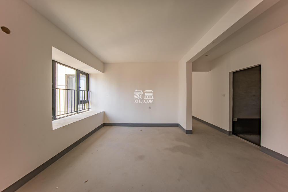 建投象山國際  4室2廳2衛(wèi)   150.00萬