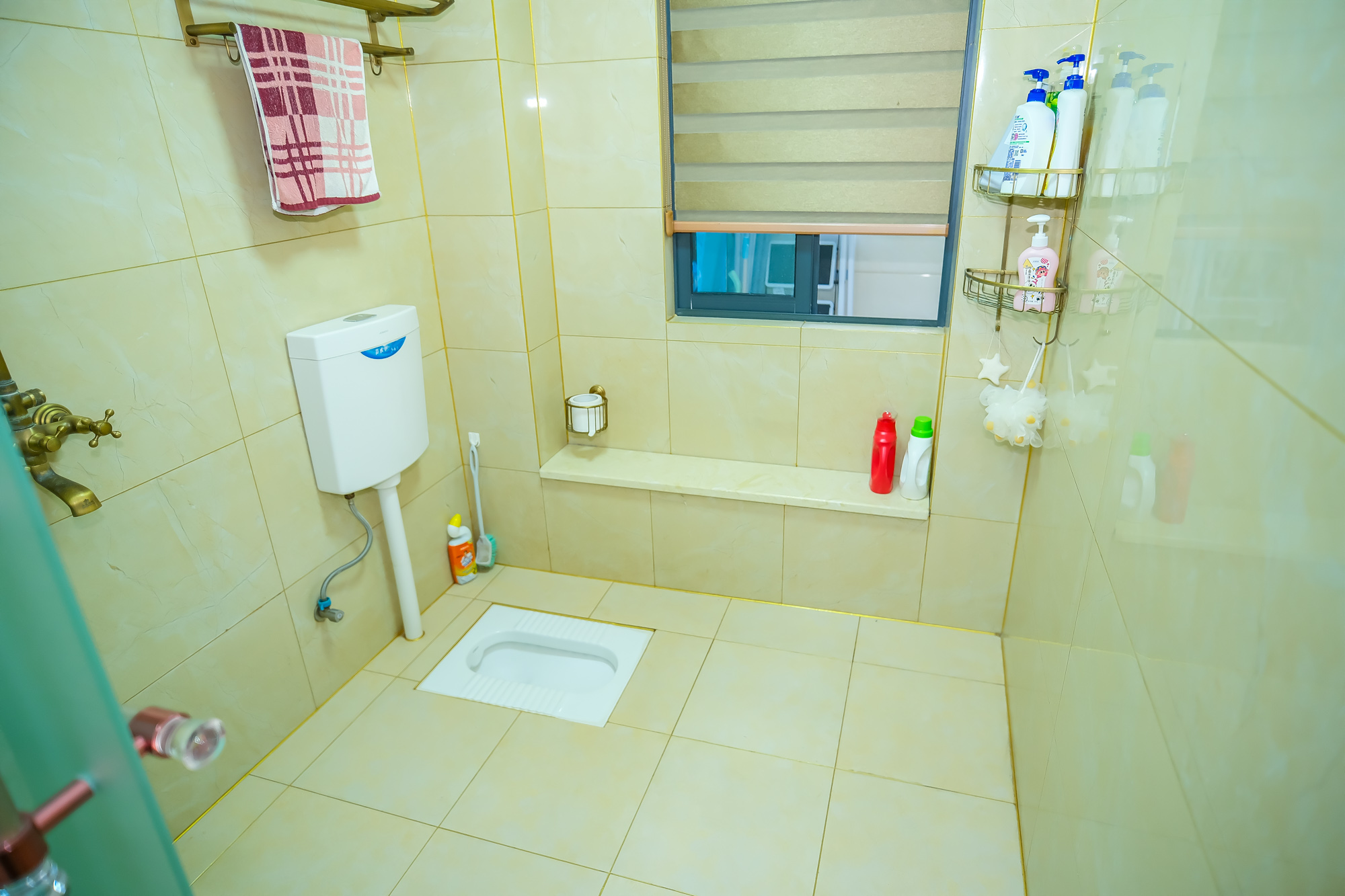 山水湾 1室0厅0卫 128.0万 山水湾 1室0厅0卫 128.0万卫生间