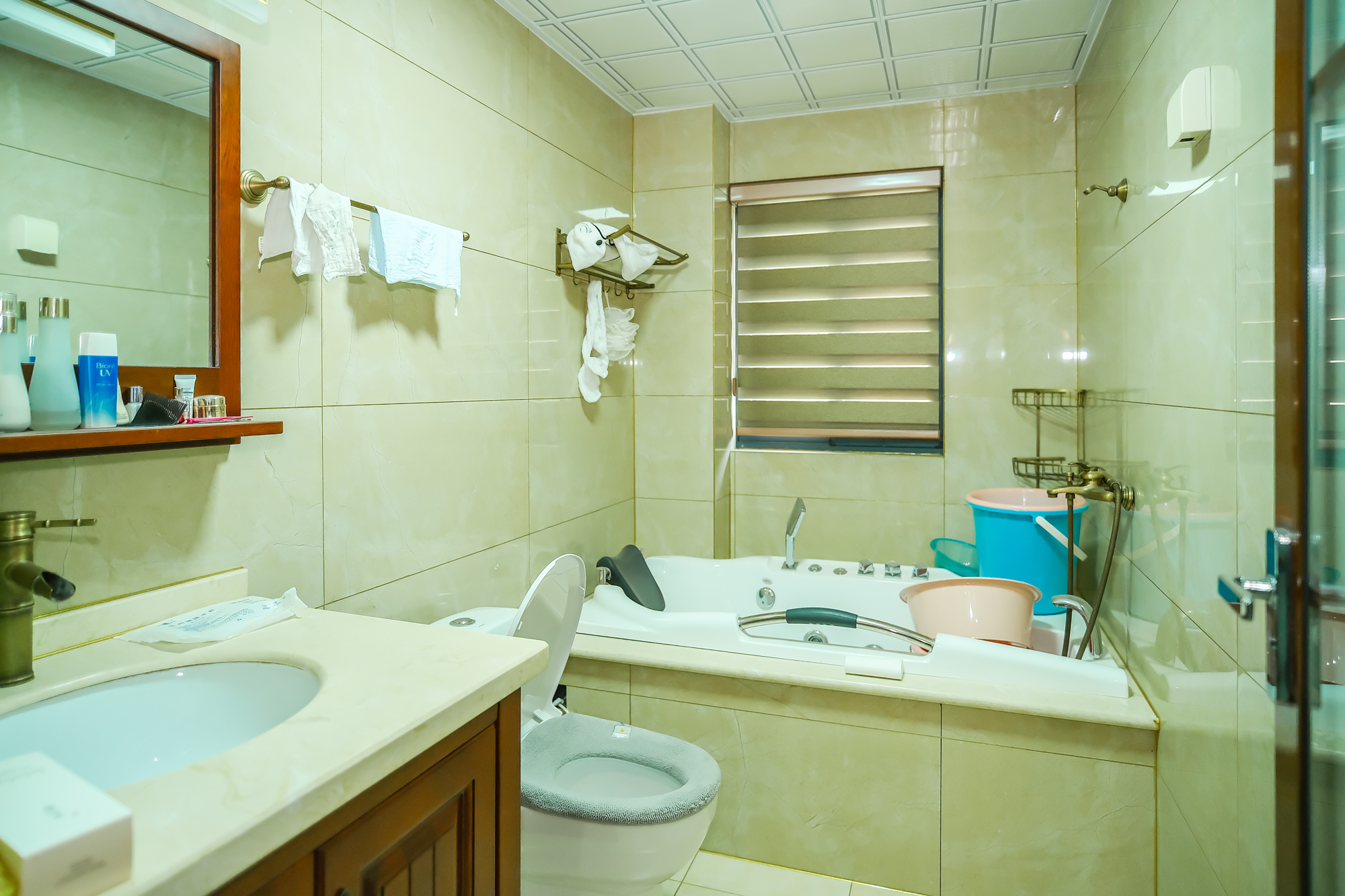 山水湾 1室0厅0卫 128.0万 山水湾 1室0厅0卫 128.0万卫生间