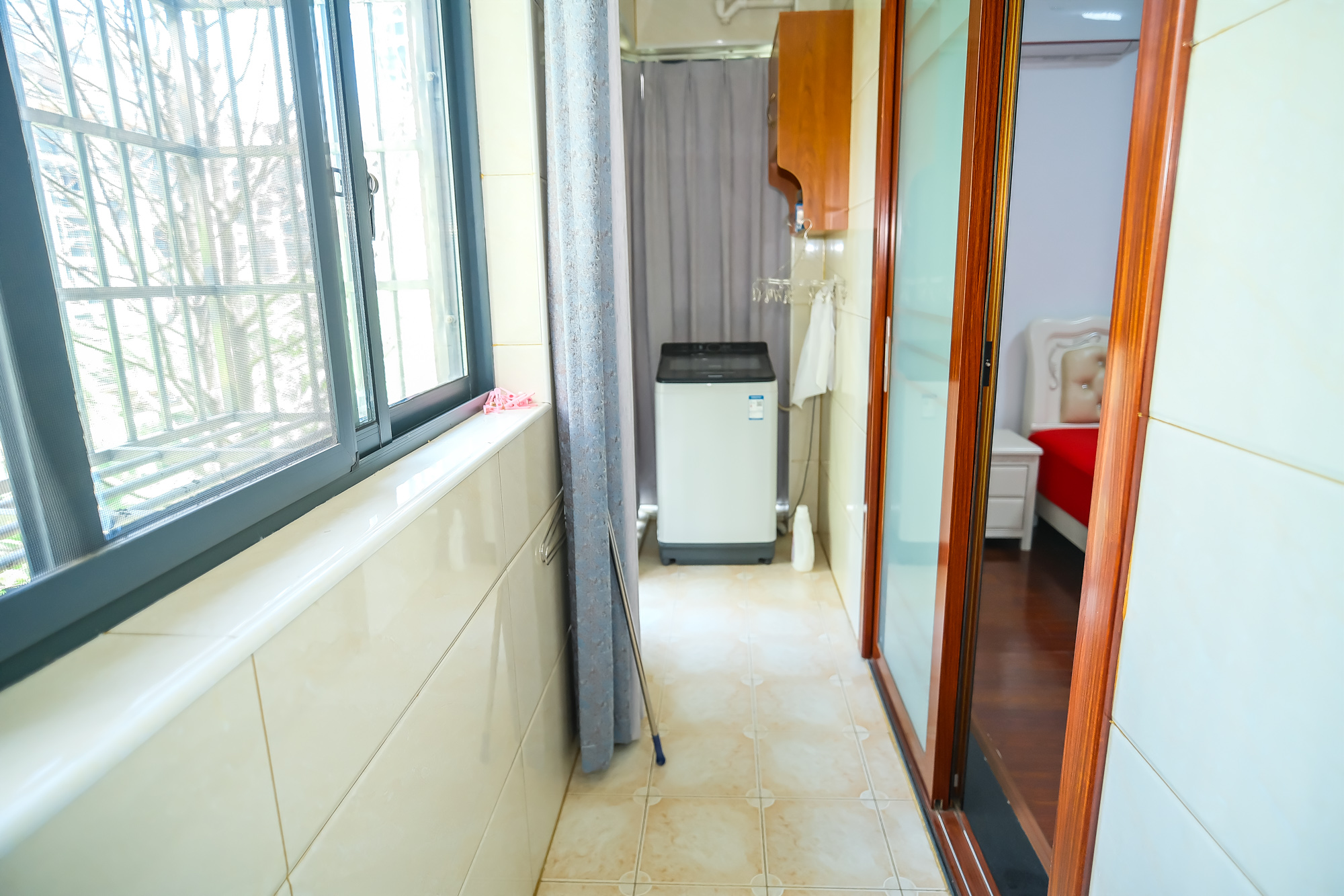 山水湾 1室0厅0卫 128.0万 山水湾 1室0厅0卫 128.0万阳台