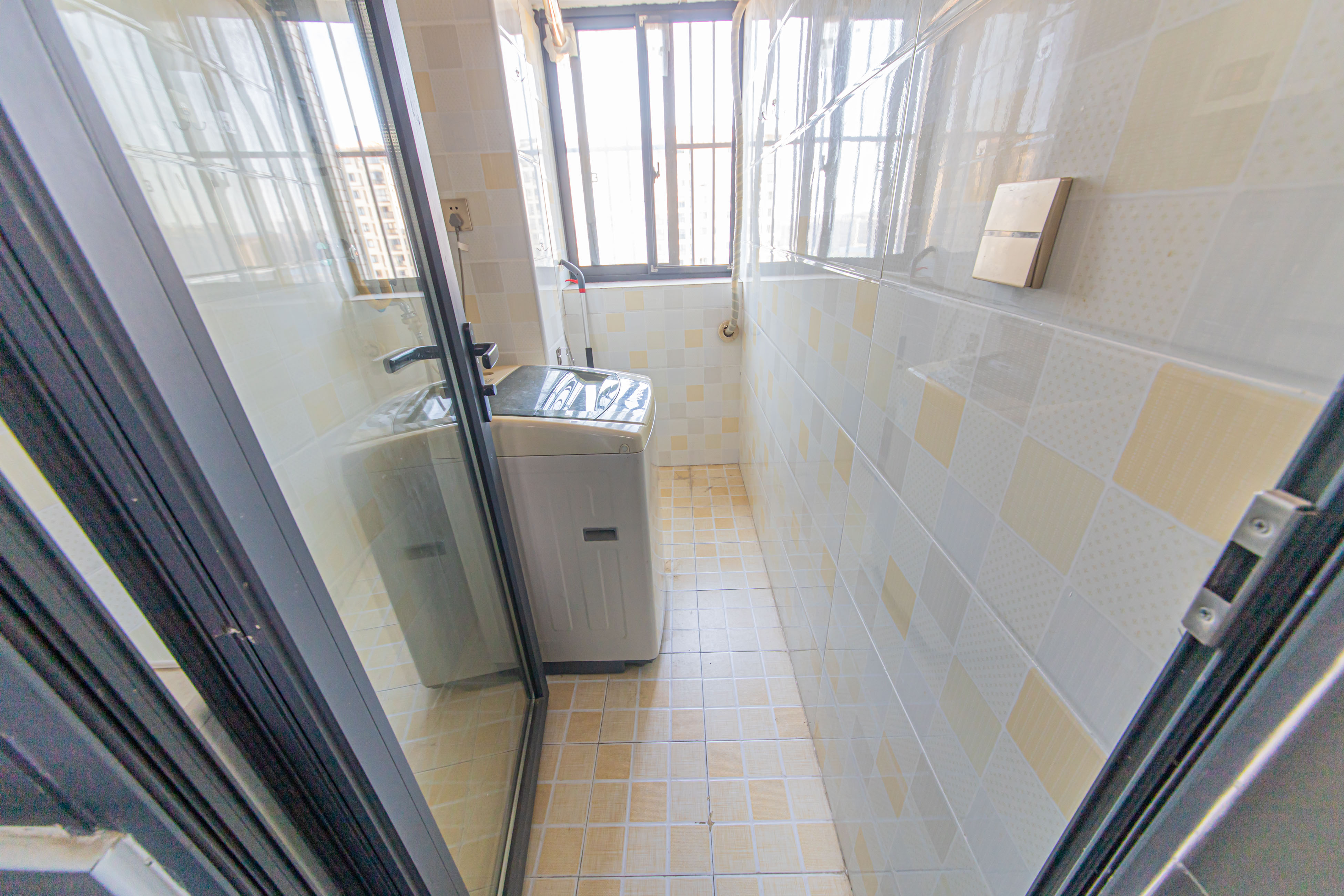 中建芙蓉嘉苑 2室1厅1卫 40.0万 中建芙蓉嘉苑 2室1厅1卫 40.0万厨房