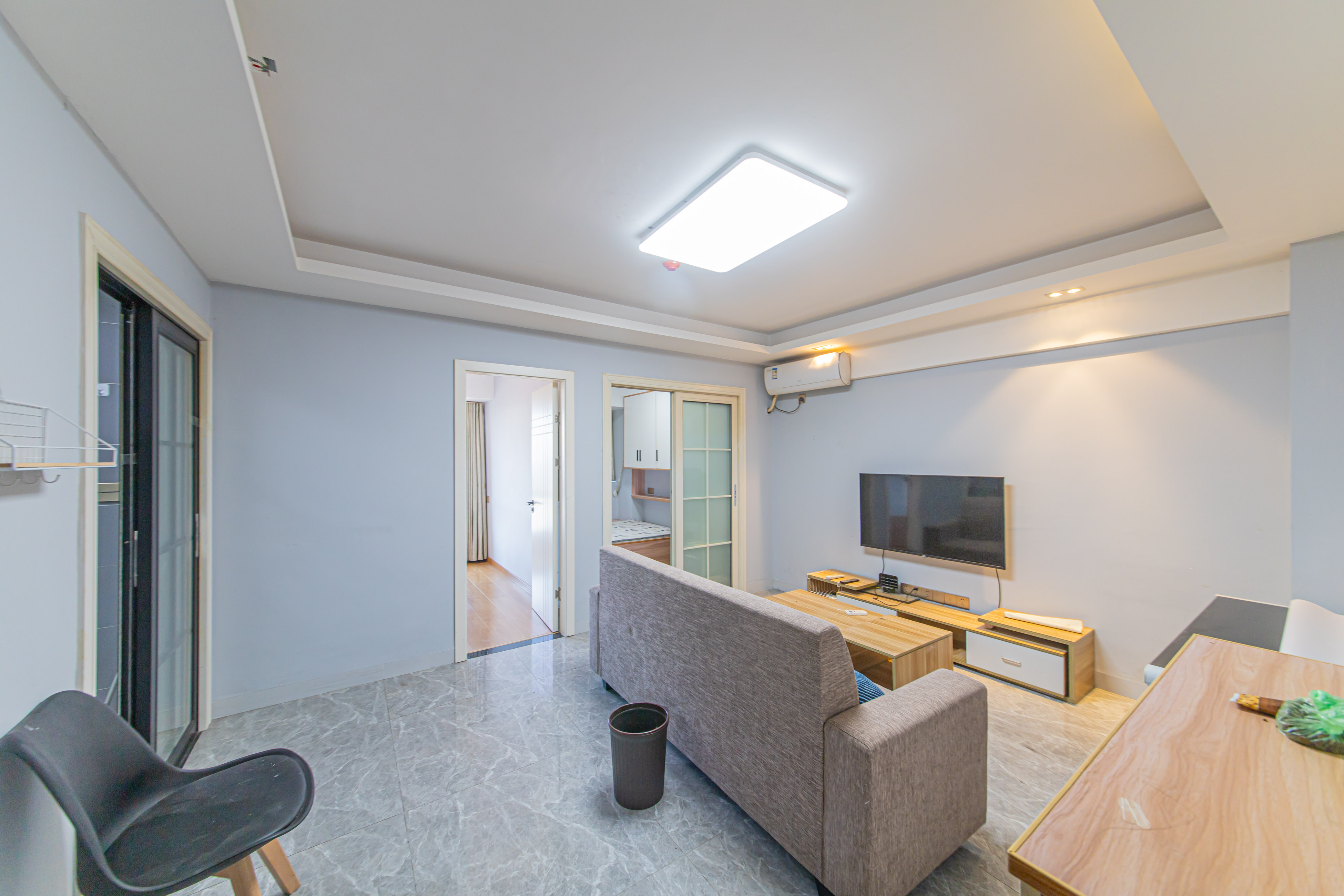 中建芙蓉嘉苑 2室1厅1卫 40.0万 中建芙蓉嘉苑 2室1厅1卫 40.0万客厅