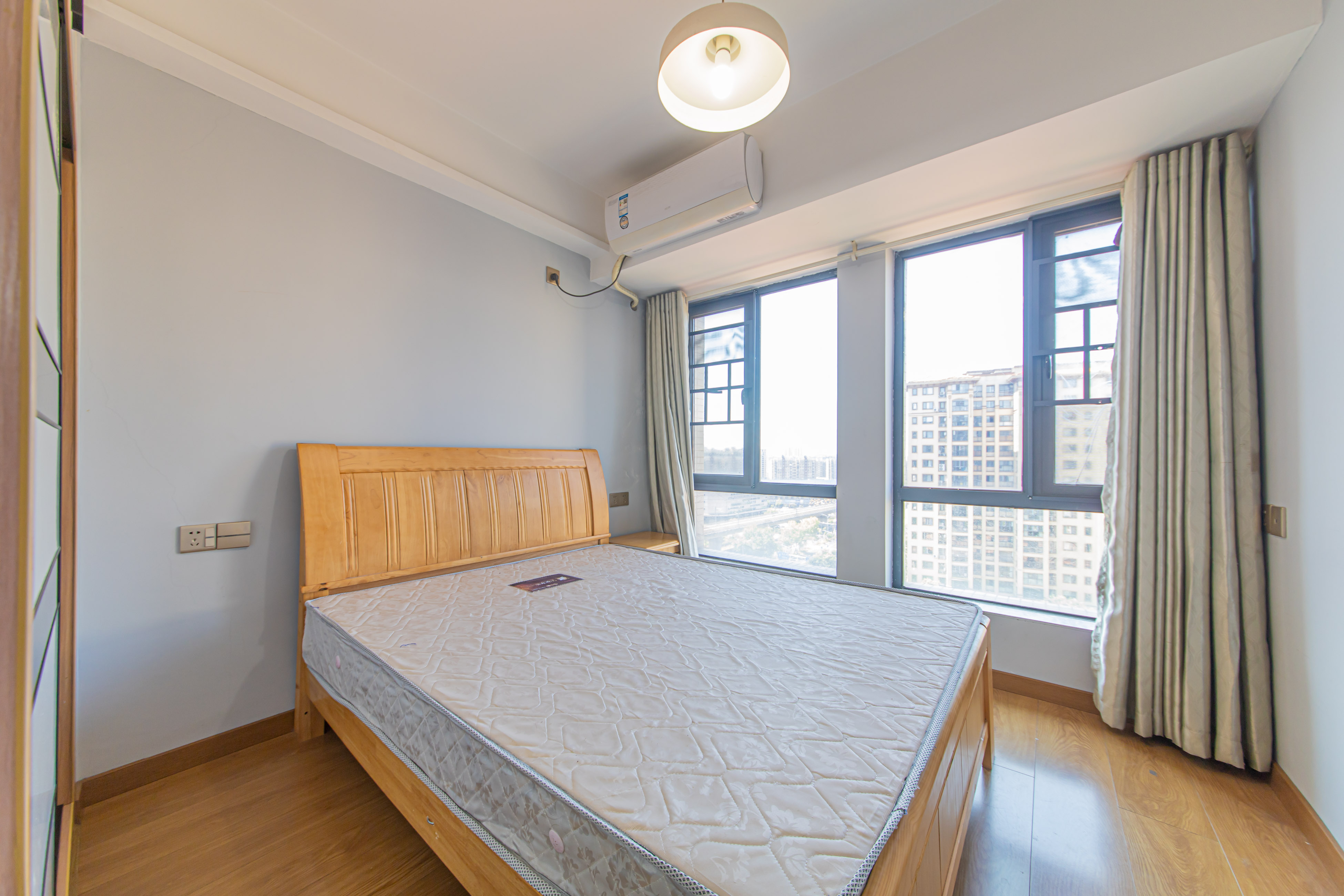 中建芙蓉嘉苑 2室1厅1卫 40.0万 中建芙蓉嘉苑 2室1厅1卫 40.0万卧室