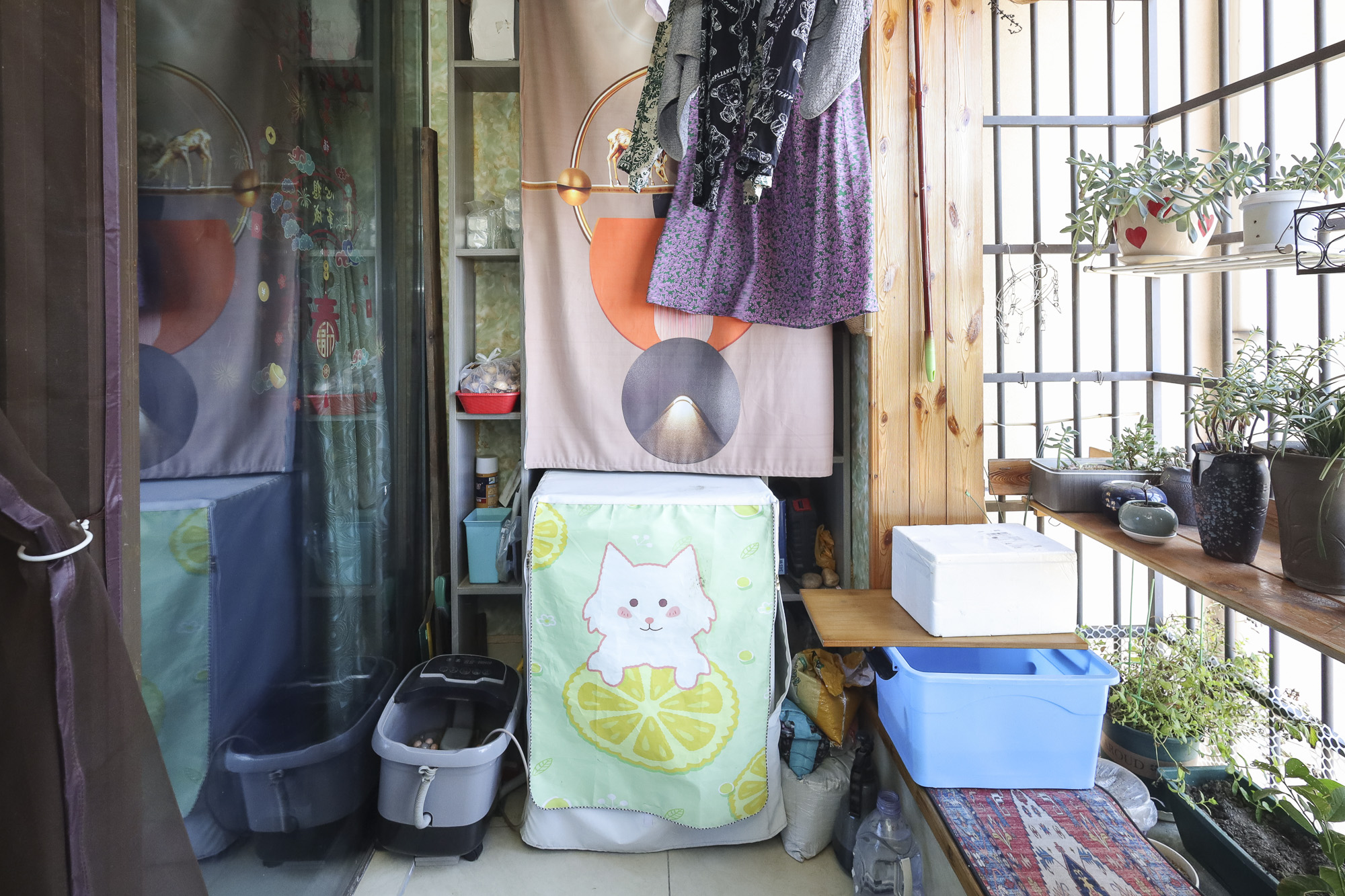 水映加州  3室2厅2卫   195.00万阳台