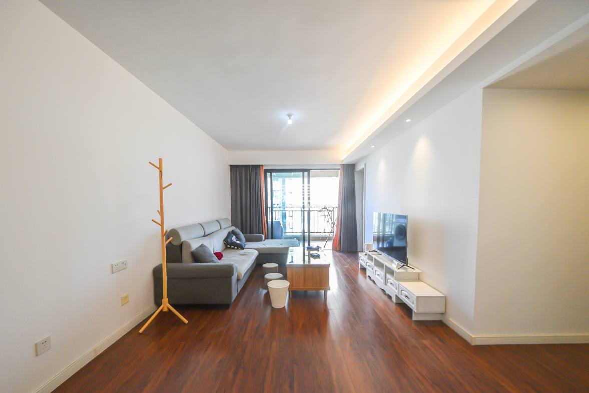 万科魅力之城观澜里 3室2厅2卫 115.0万 万科魅力之城观澜里 3室2厅2卫 115.0万客厅