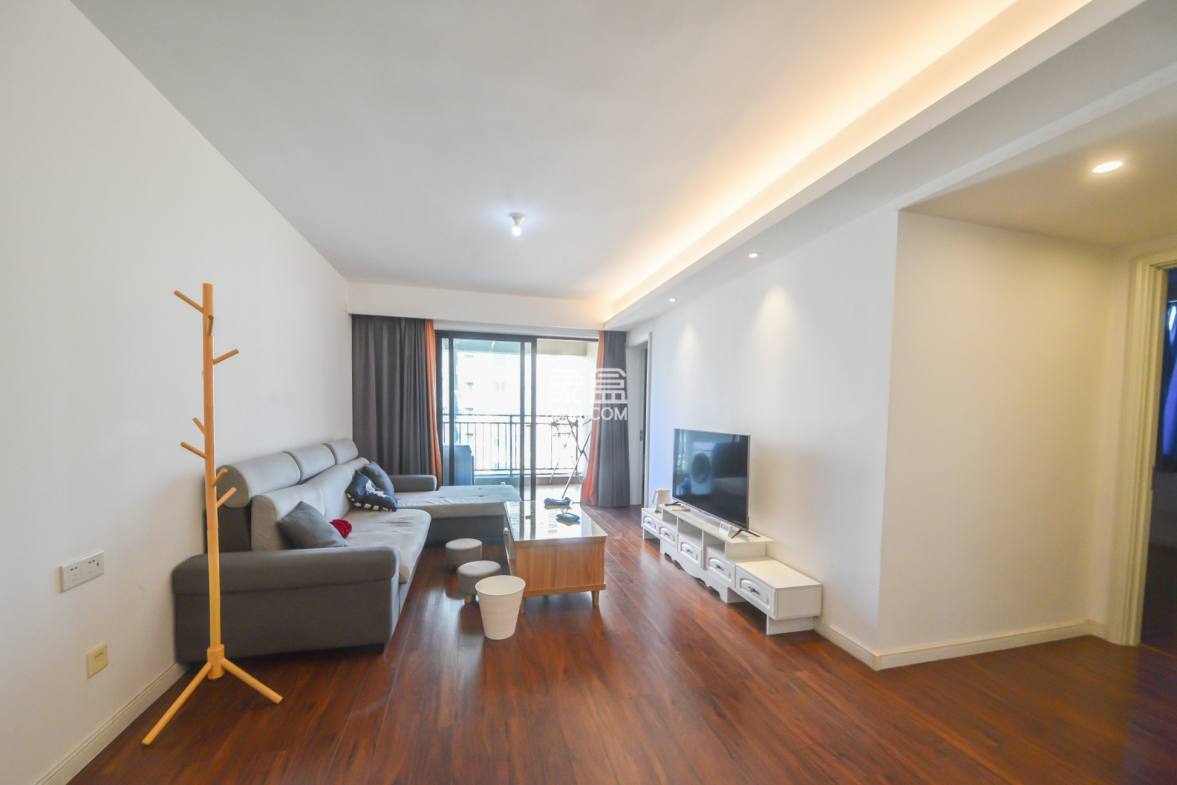 万科魅力之城观澜里 3室2厅2卫 115.0万 万科魅力之城观澜里 3室2厅2卫 115.0万客厅