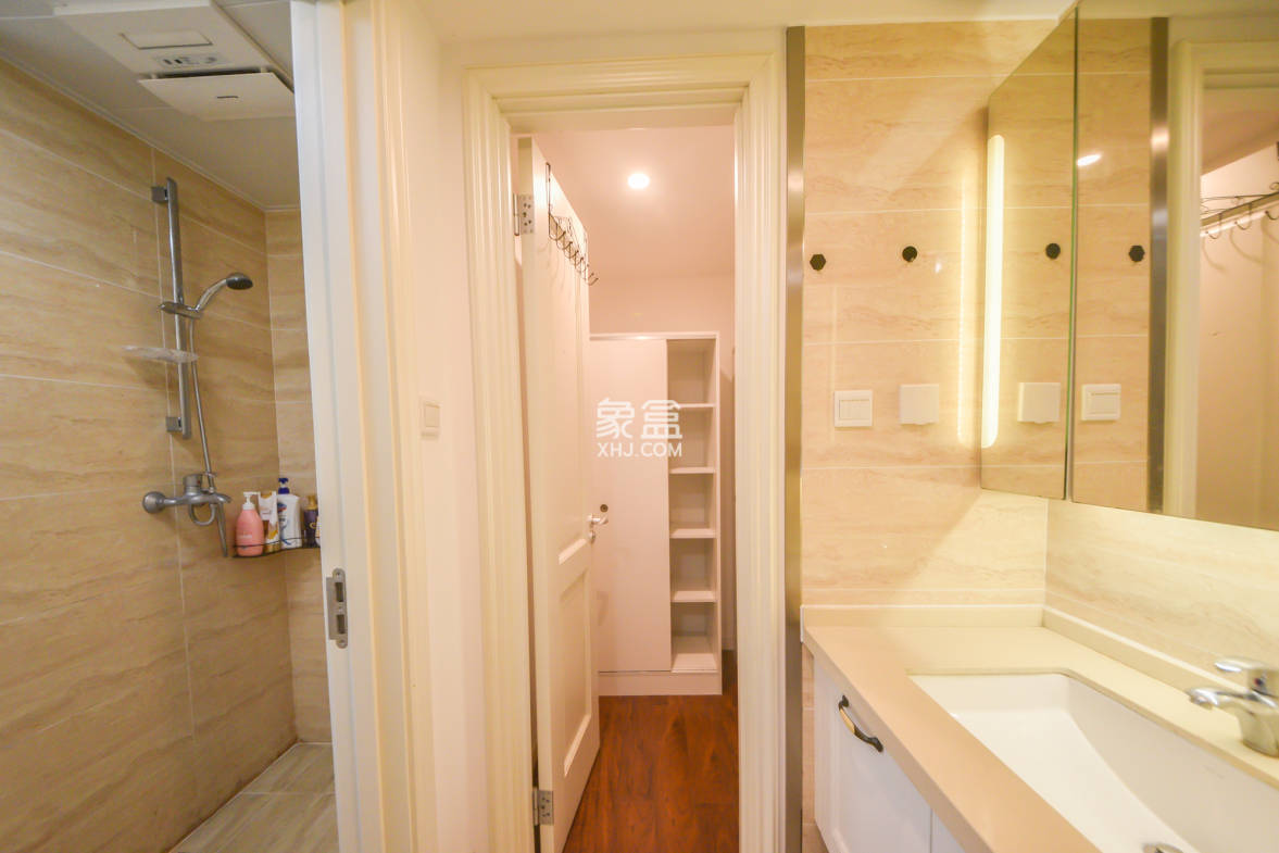 万科魅力之城观澜里 3室2厅2卫 115.0万 万科魅力之城观澜里 3室2厅2卫 115.0万其他