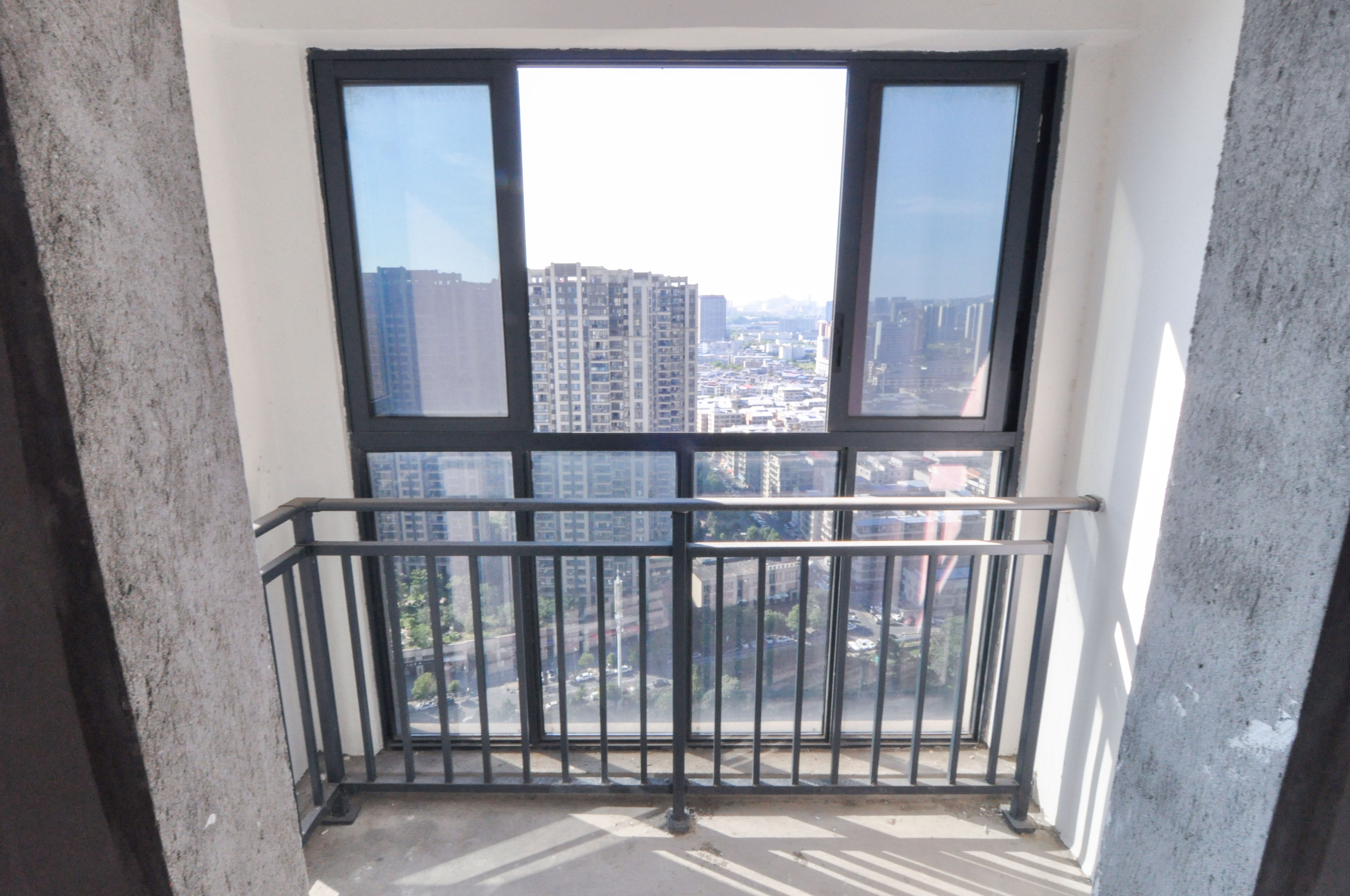 中建梅溪湖中心  4室2厅2卫   188.00万其他