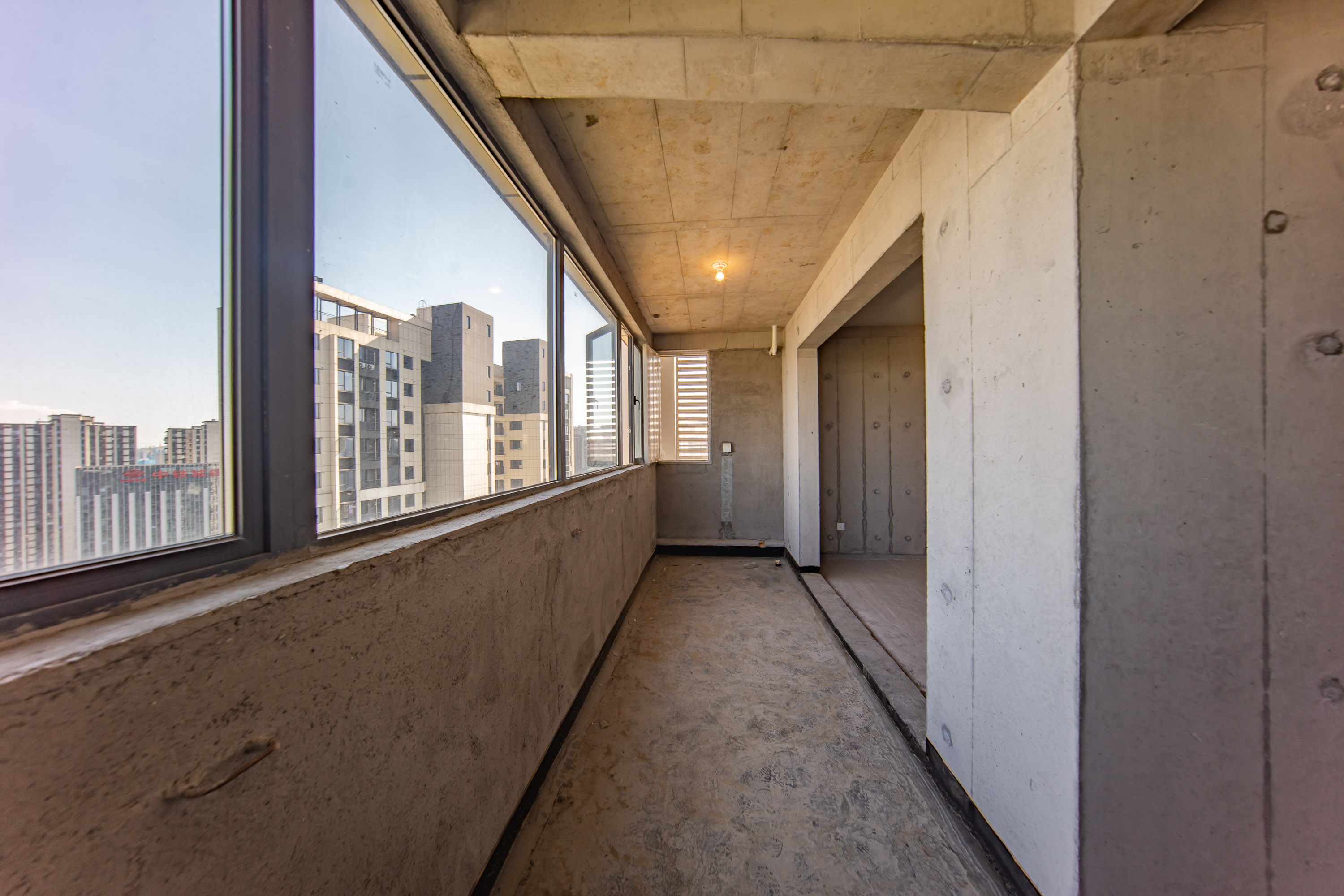 中国铁建京师璟台  3室2厅2卫   112.50万阳台