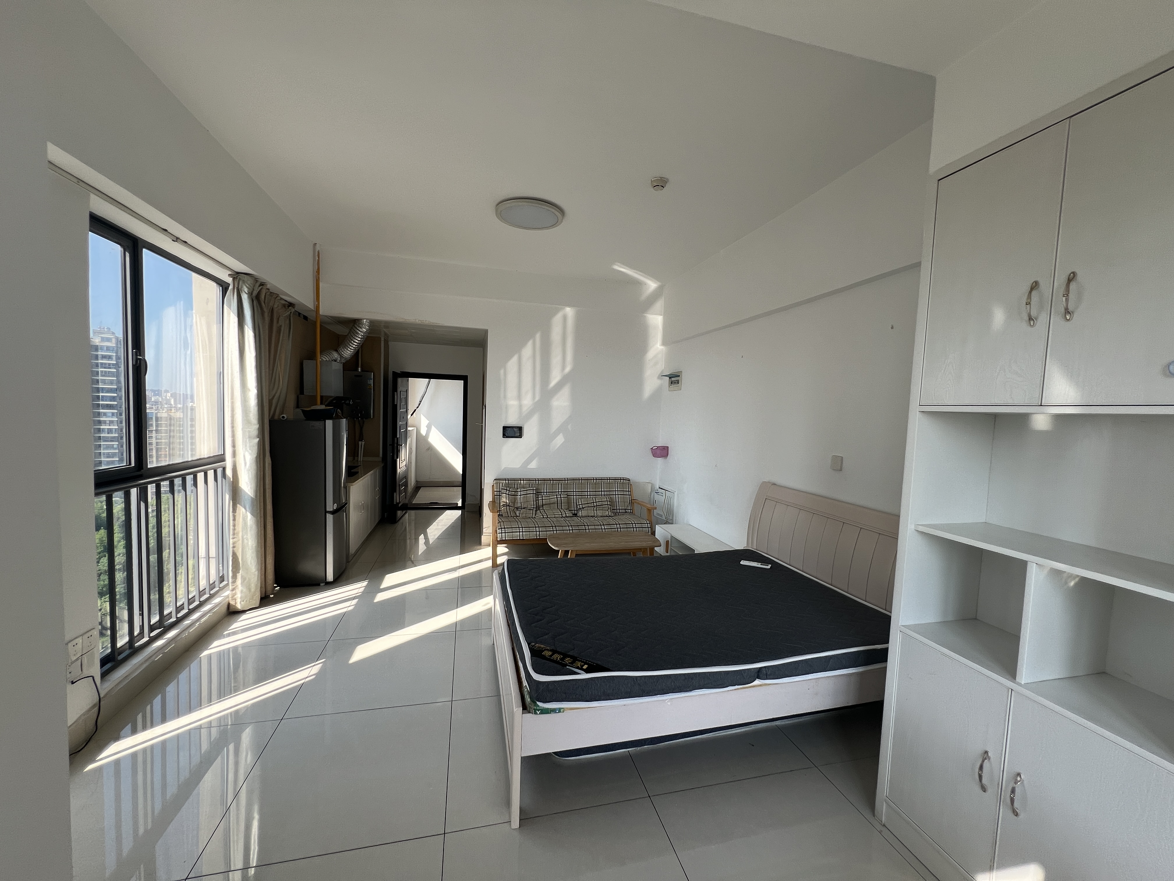 东方时代广场 1室1厅1卫 22.0万 东方时代广场 1室1厅1卫 22.0万室内图