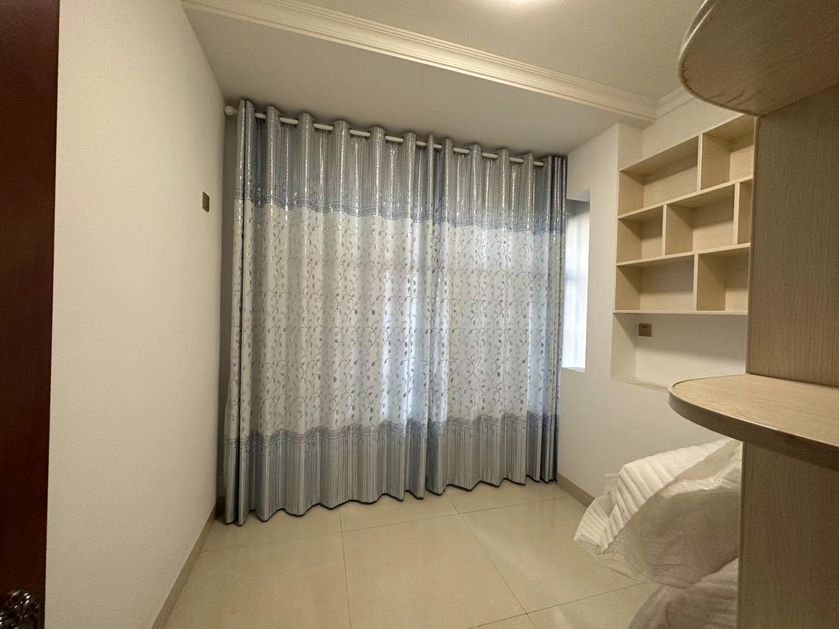 龙腾国际 4室2厅1卫 58.0万 龙腾国际 4室2厅1卫 58.0万室内图