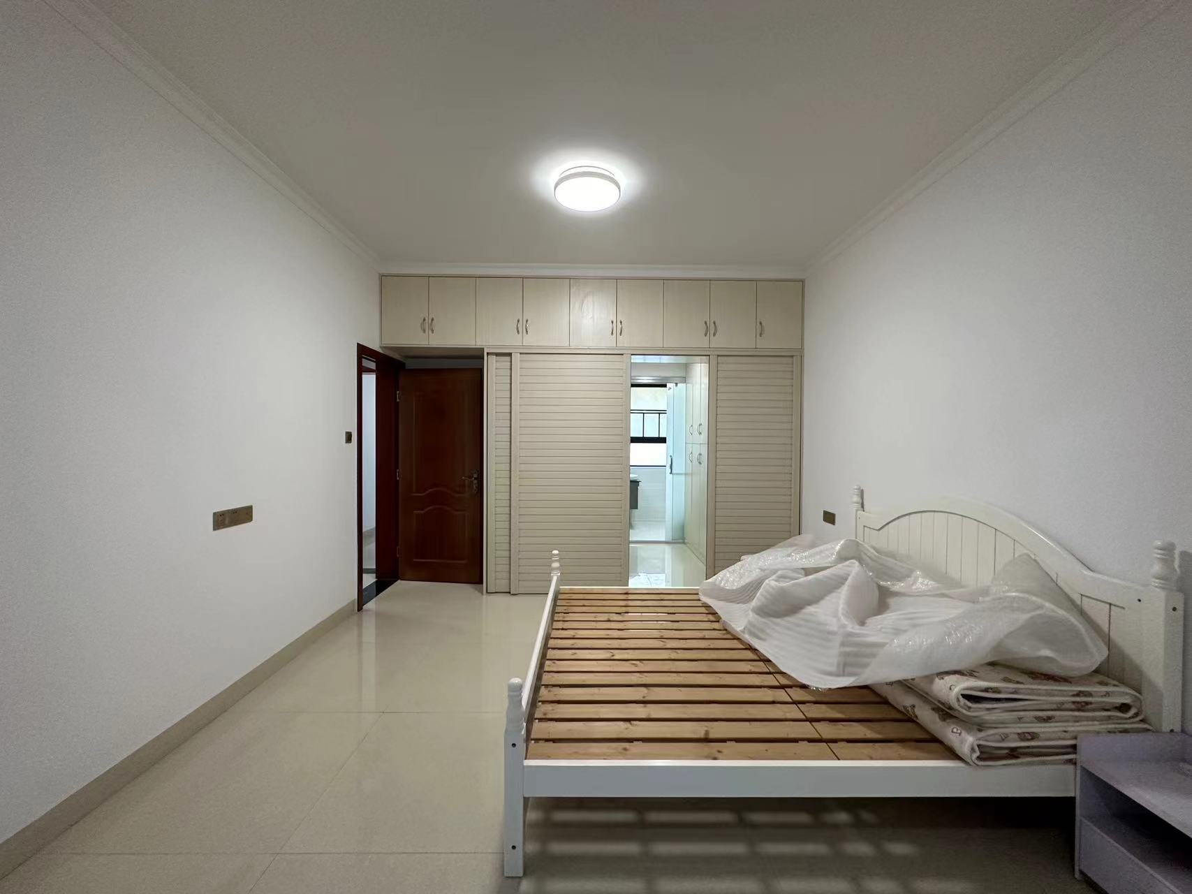 龙腾国际 4室2厅1卫 58.0万 龙腾国际 4室2厅1卫 58.0万室内图