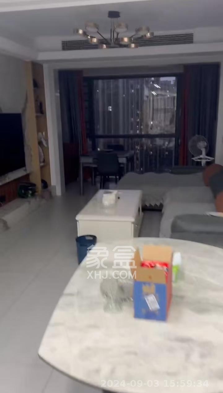 和润园三期  3室2厅1卫   2800.00元/月室内图1