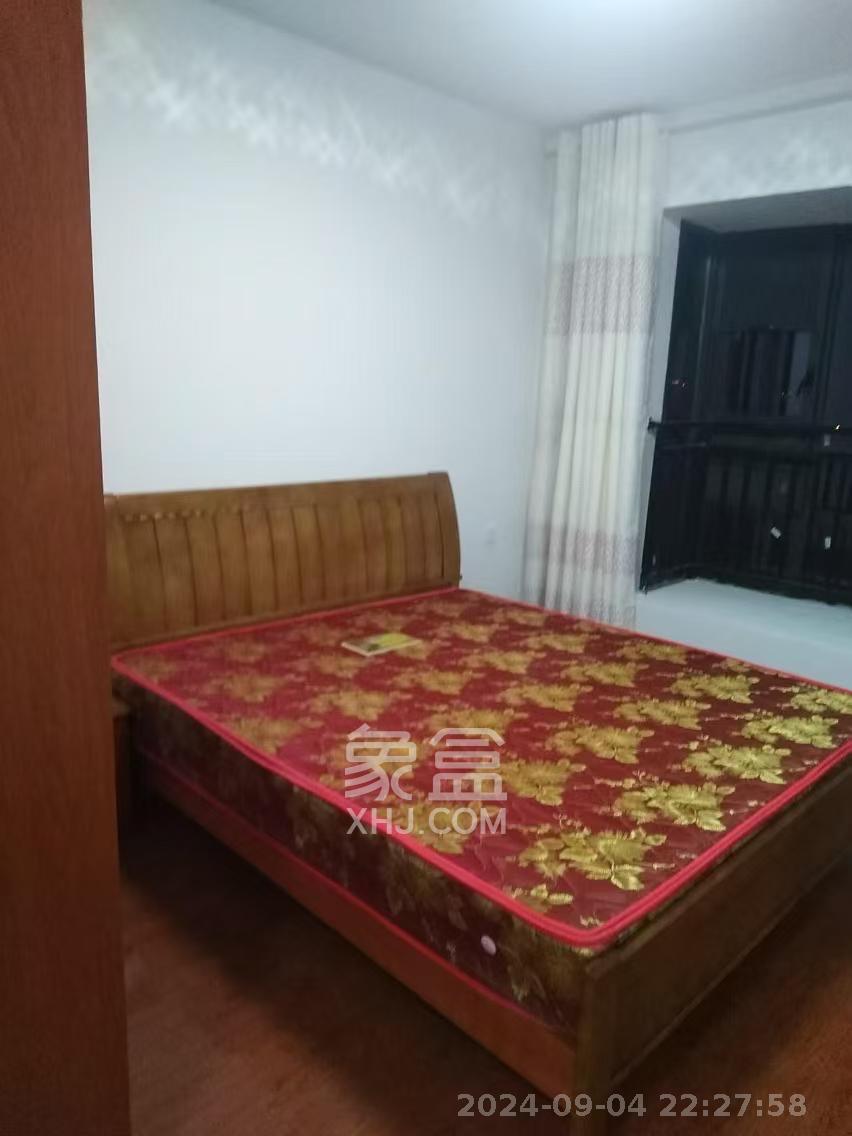 奥凯花园 3室2厅2卫 2500.0元/月 奥凯花园 3室2厅2卫 2500.0元/月室内图