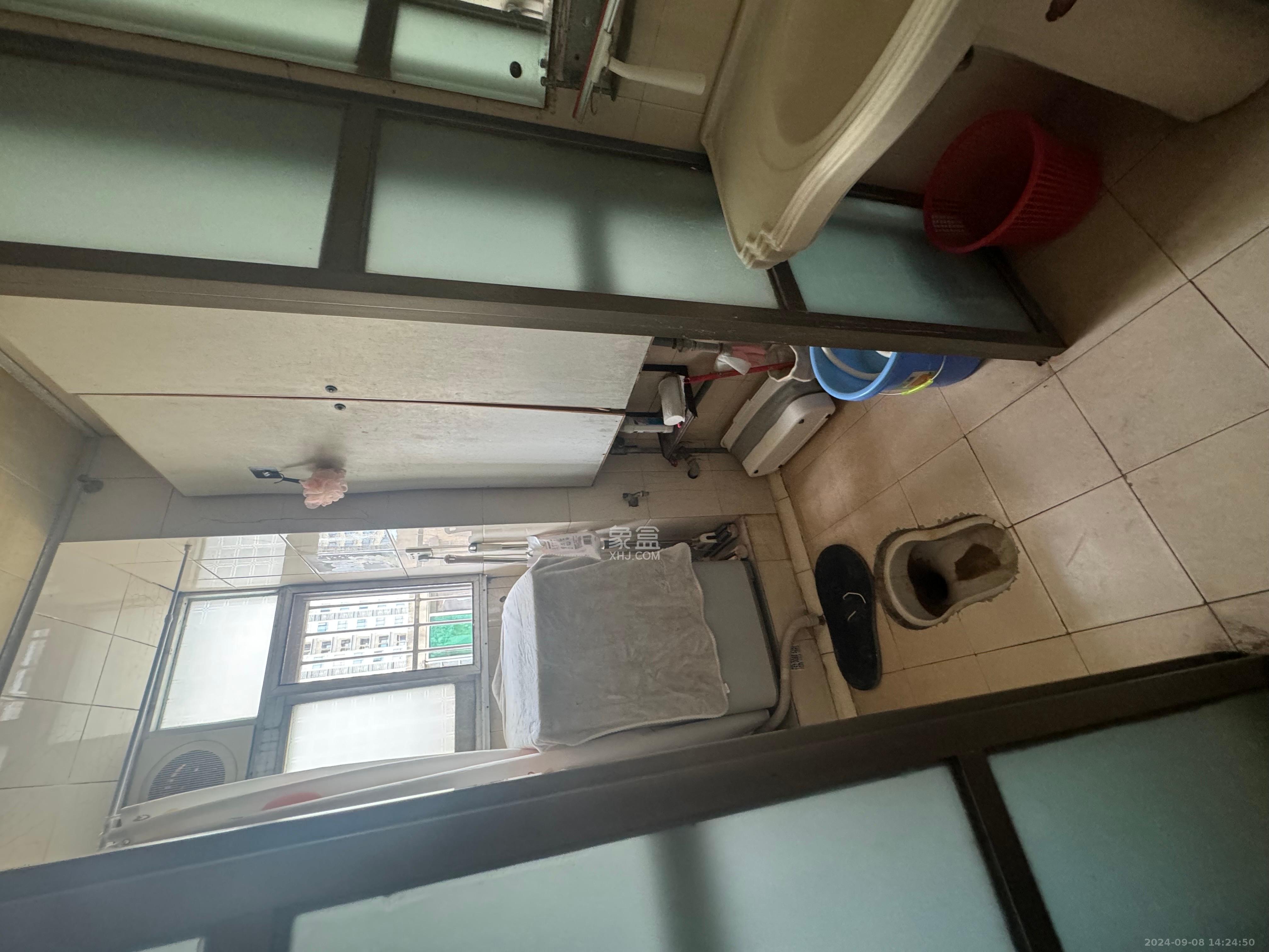 清水塘菜市场  2室1厅1卫   1600.00元/月室内图