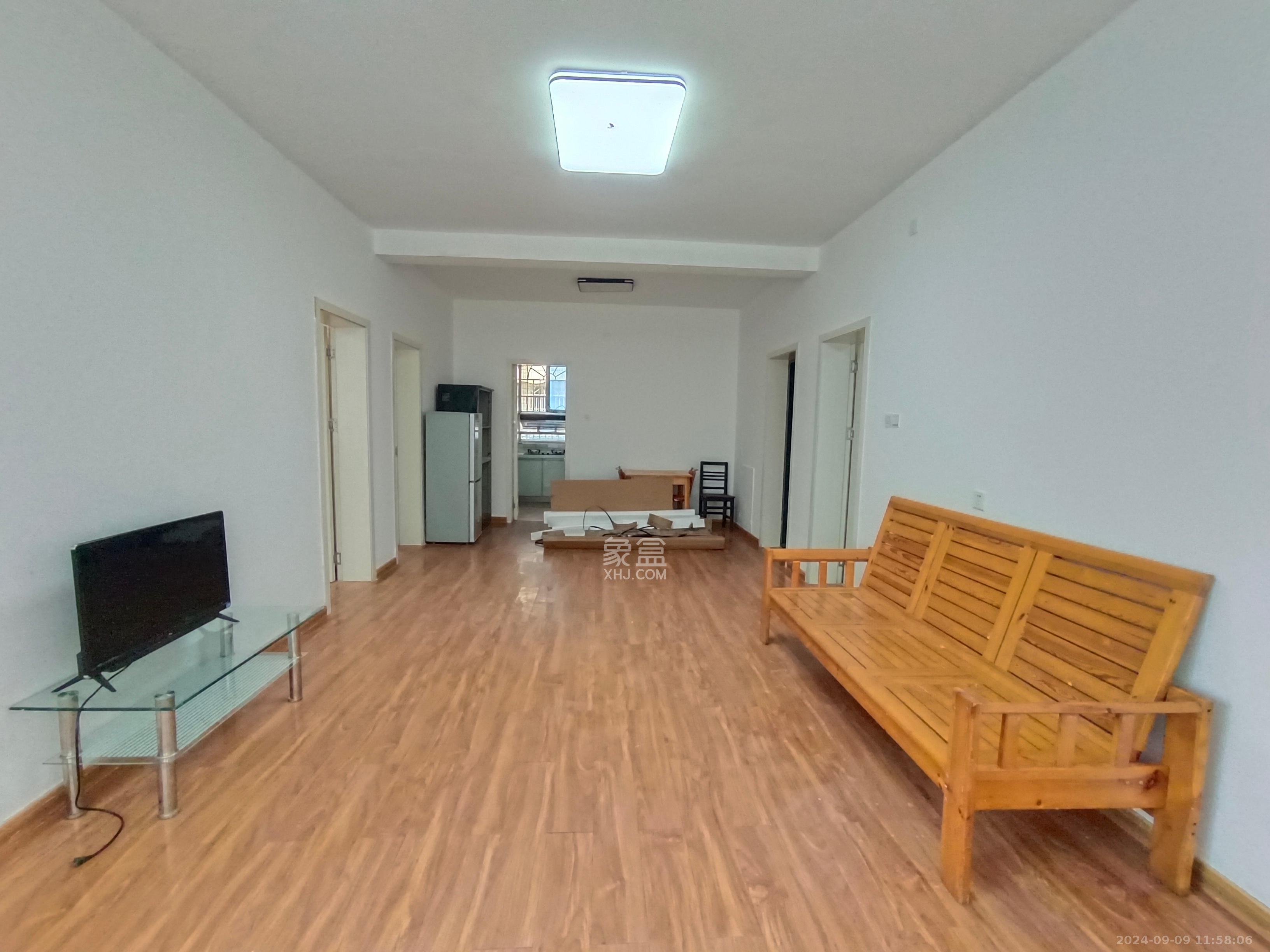 马王堆汽配城  3室2厅1卫   2600.00元/月室内图