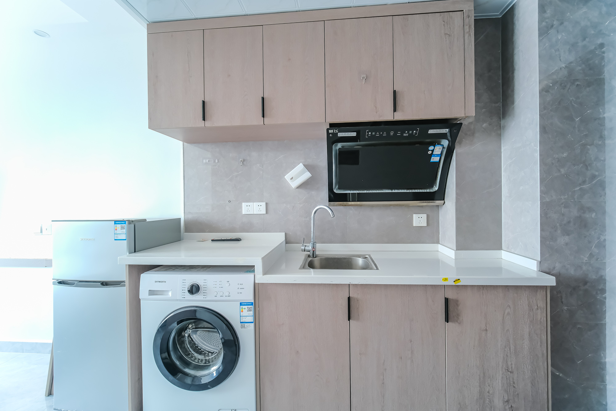 保利香槟国际  1室1厅1卫    18.8万 保利香槟国际  1室1厅1卫    18.8万厨房