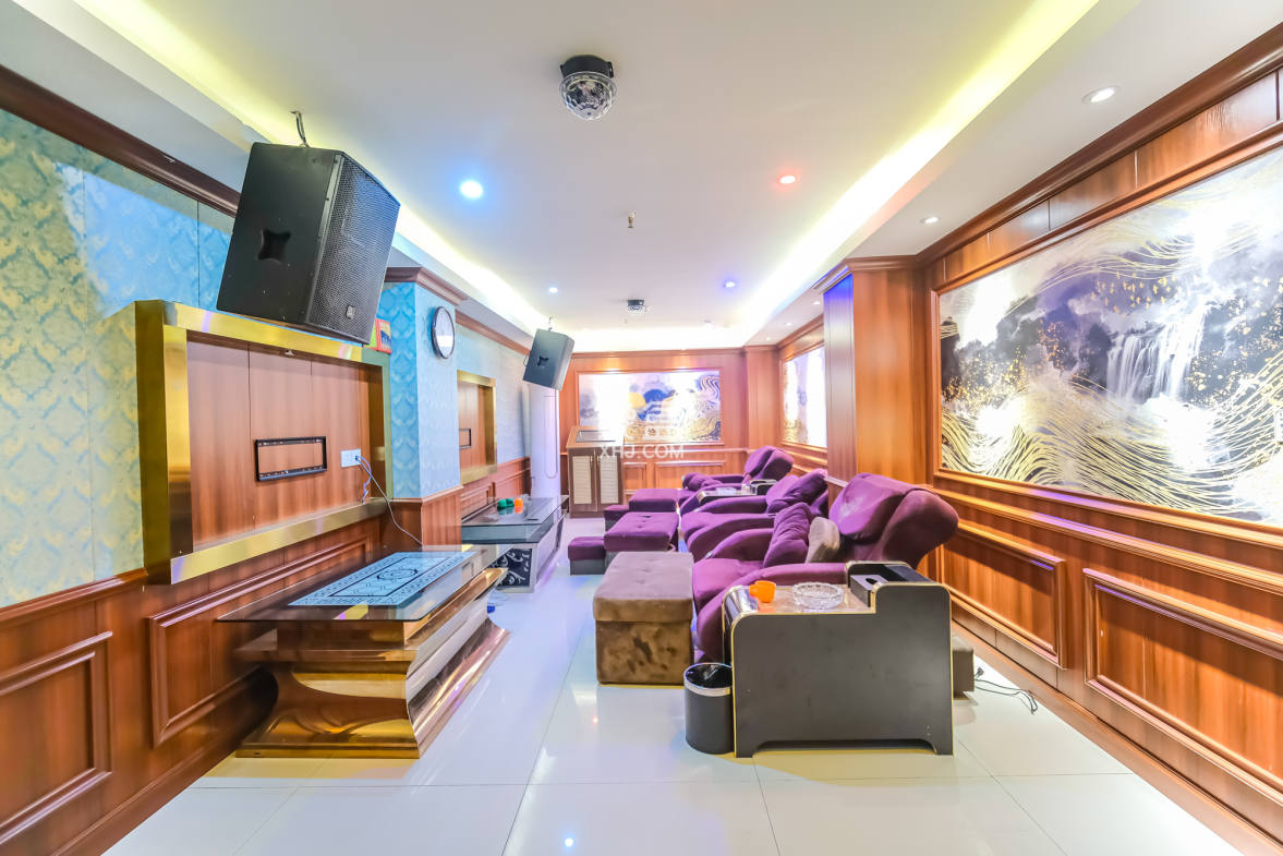 月亮湾草莓街区一、二期  18室3厅10卫    1060.0万 月亮湾草莓街区一、二期  18室3厅10卫    1060.0万卧室