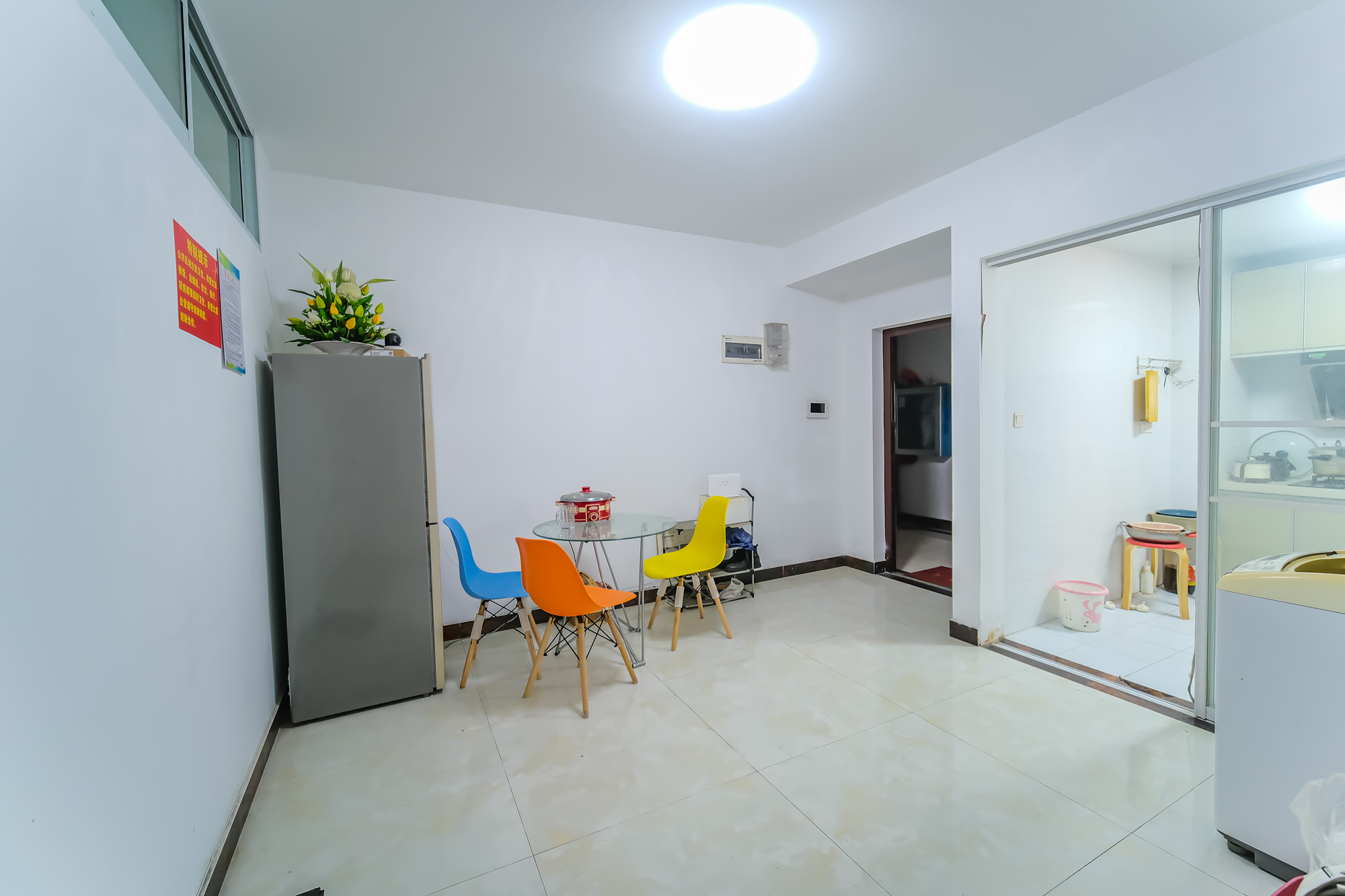 荣盛花语城  3室2厅2卫    65.0万 荣盛花语城  3室2厅2卫    65.0万客厅