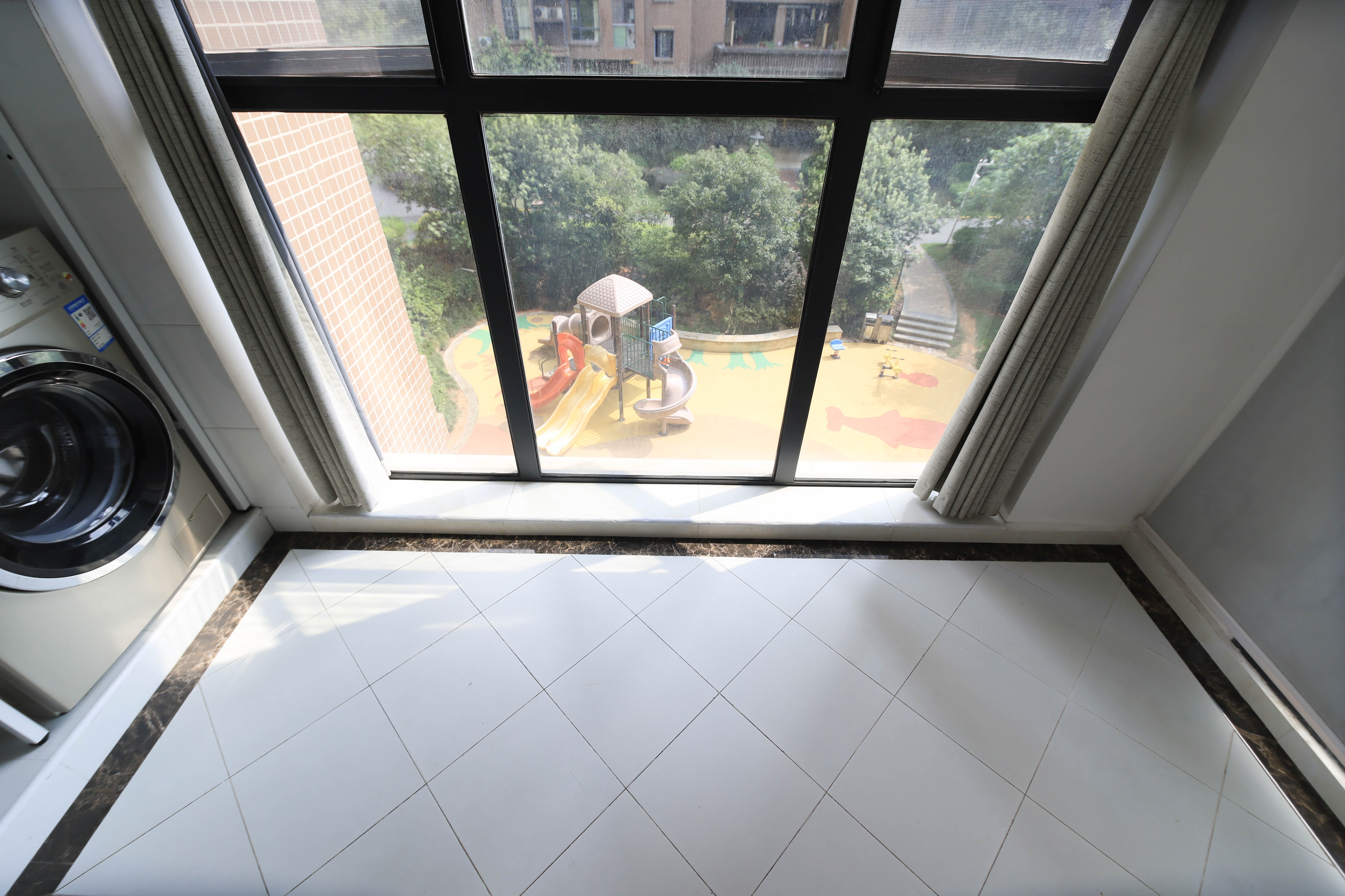 蓝光幸福满庭 3室2厅1卫 68.0万 蓝光幸福满庭 3室2厅1卫 68.0万其他