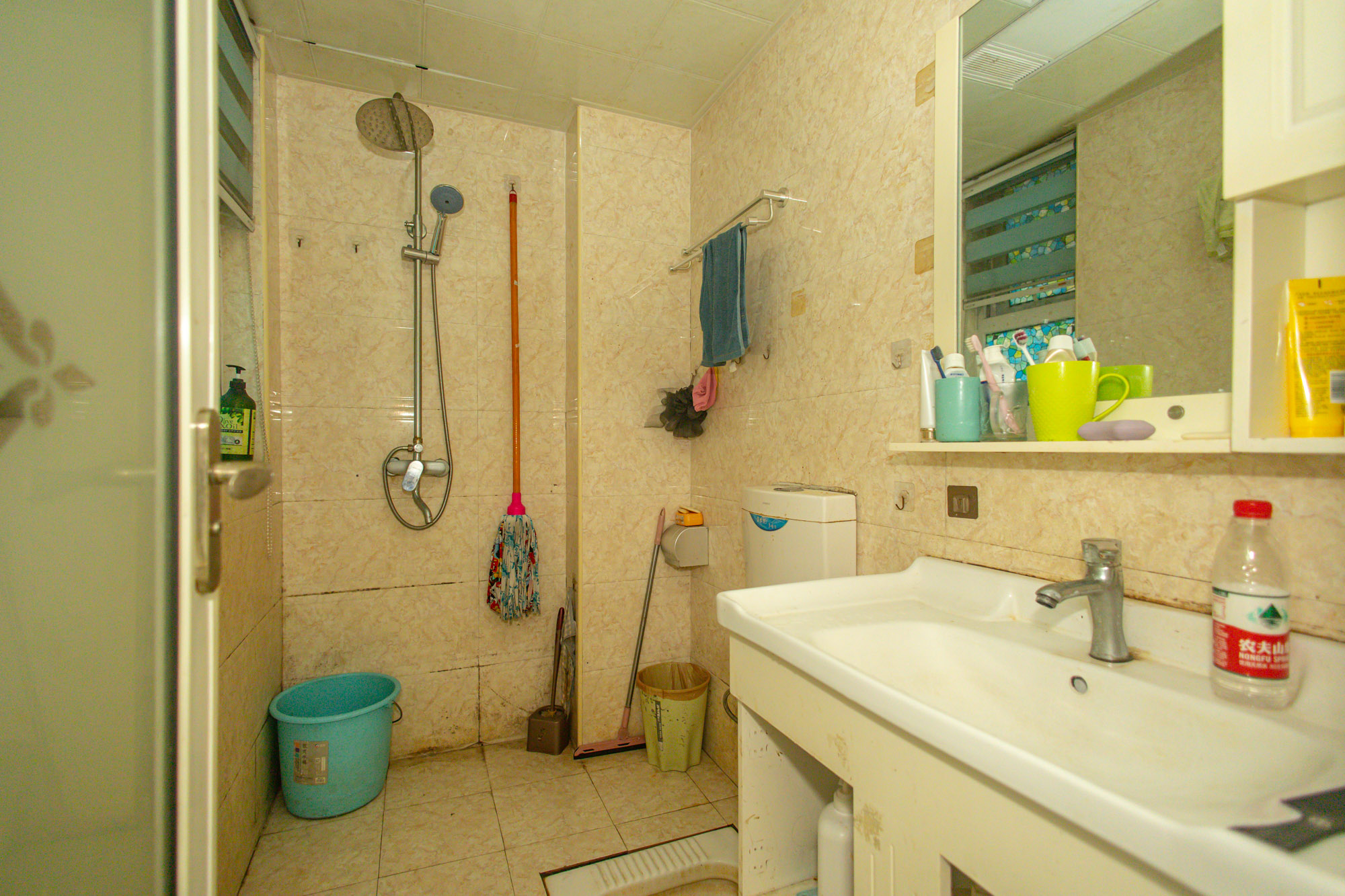 金科时代中心 2室1厅1卫 48.8万 金科时代中心 2室1厅1卫 48.8万卫生间